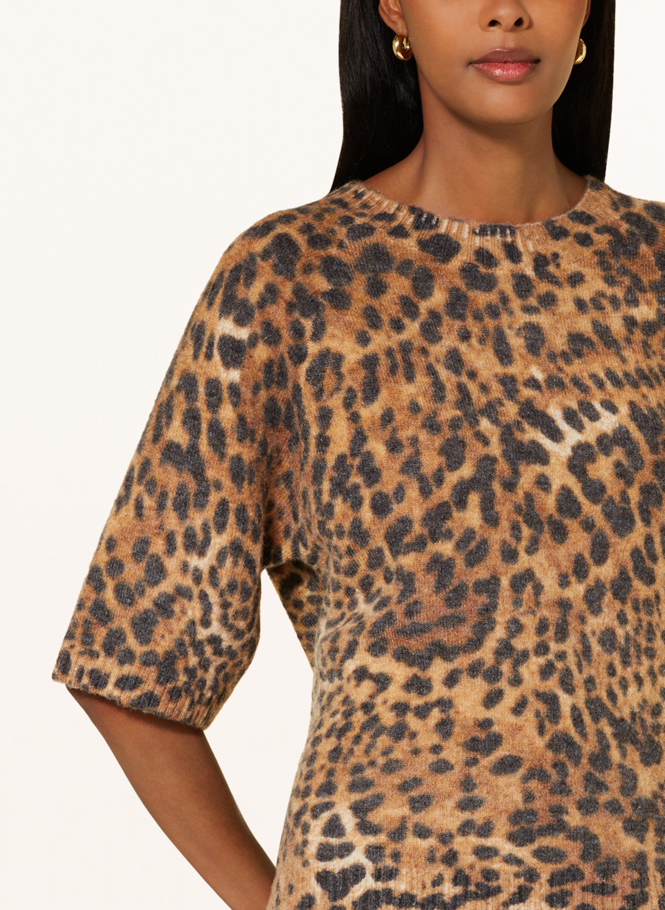 oui Sweater