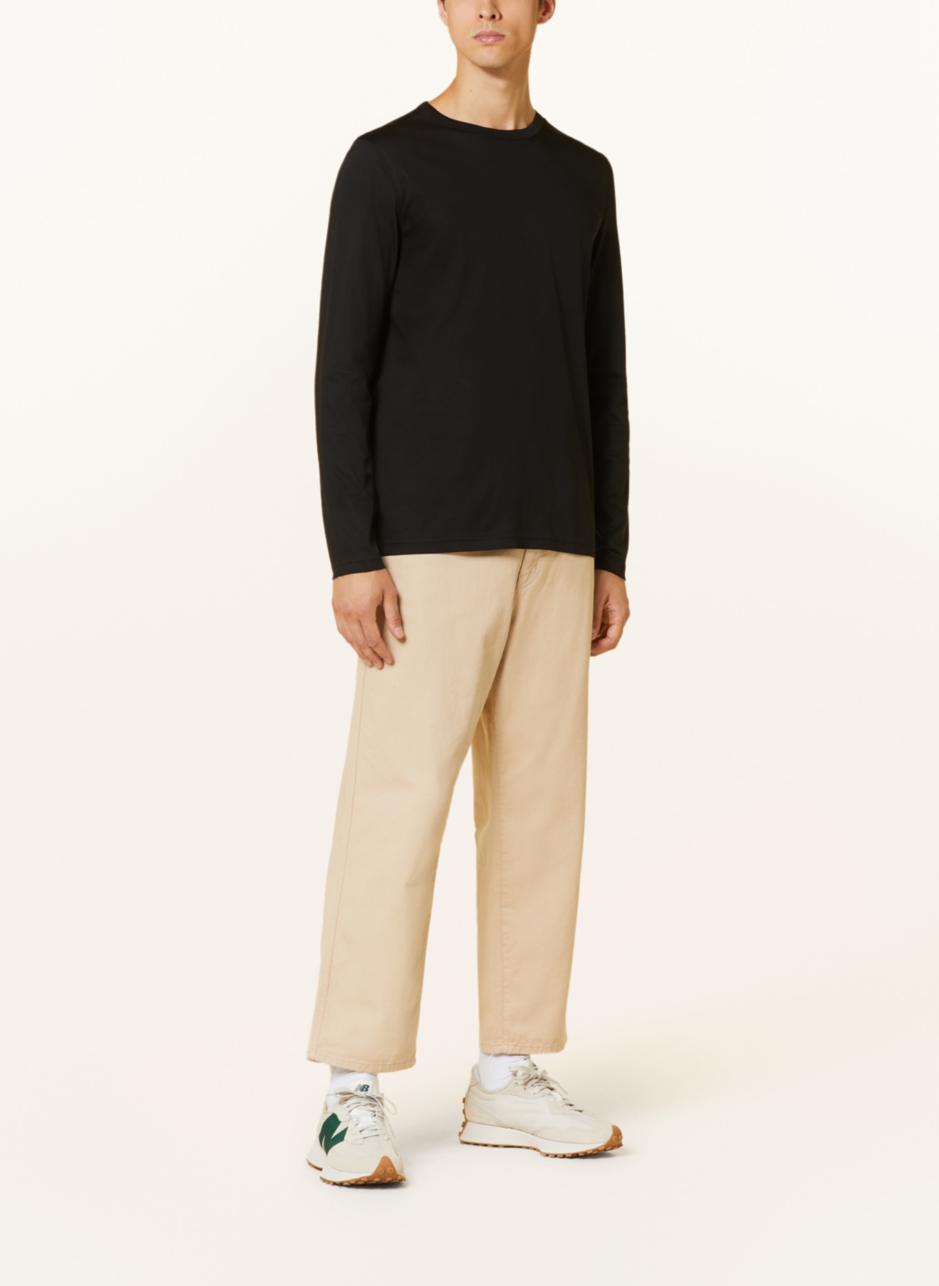 MOS MOSH Gallery Longsleeve: SCHWARZ