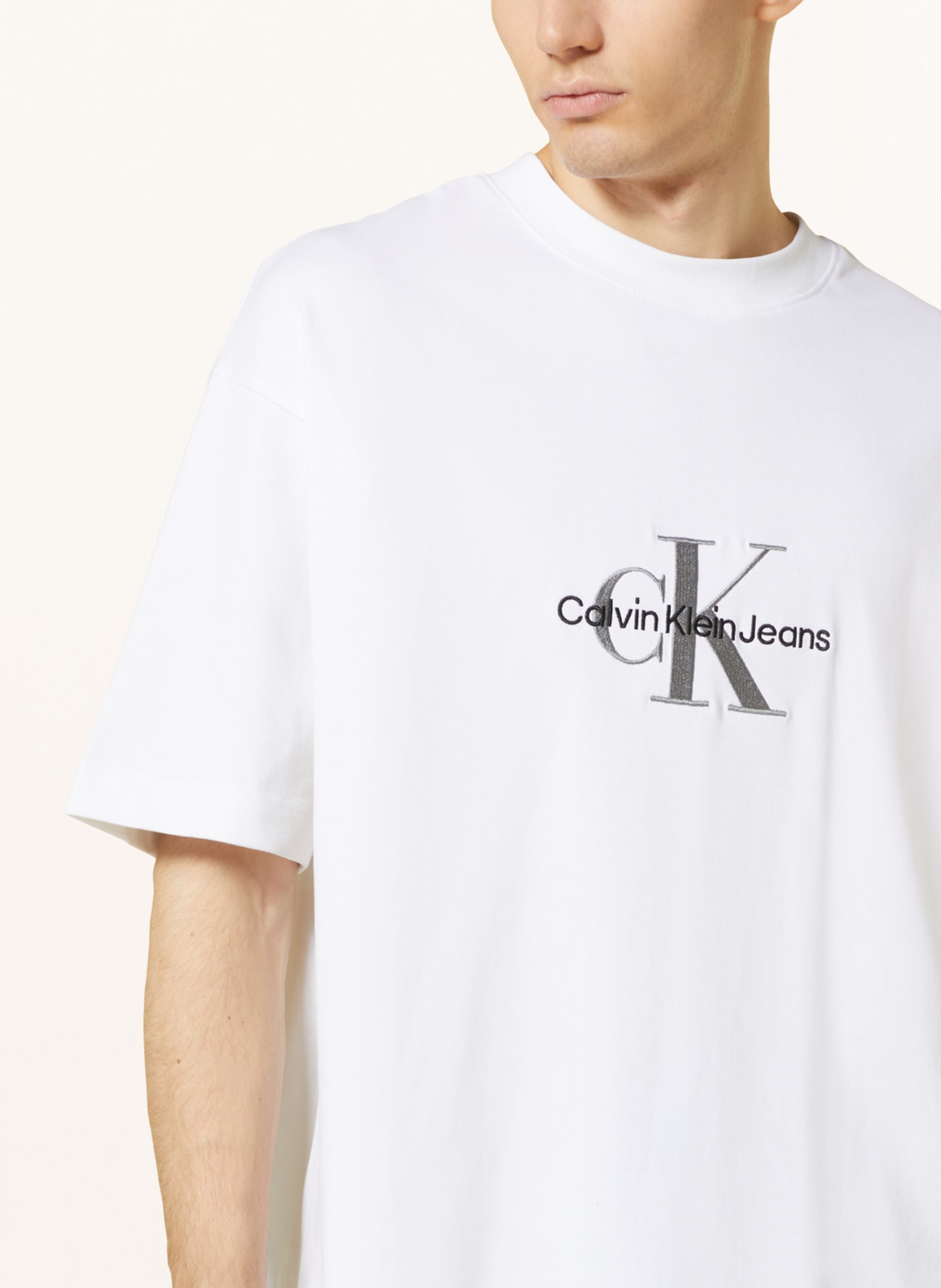 Calvin Klein Jeans T-Shirt in weiss/ schwarz/ grau