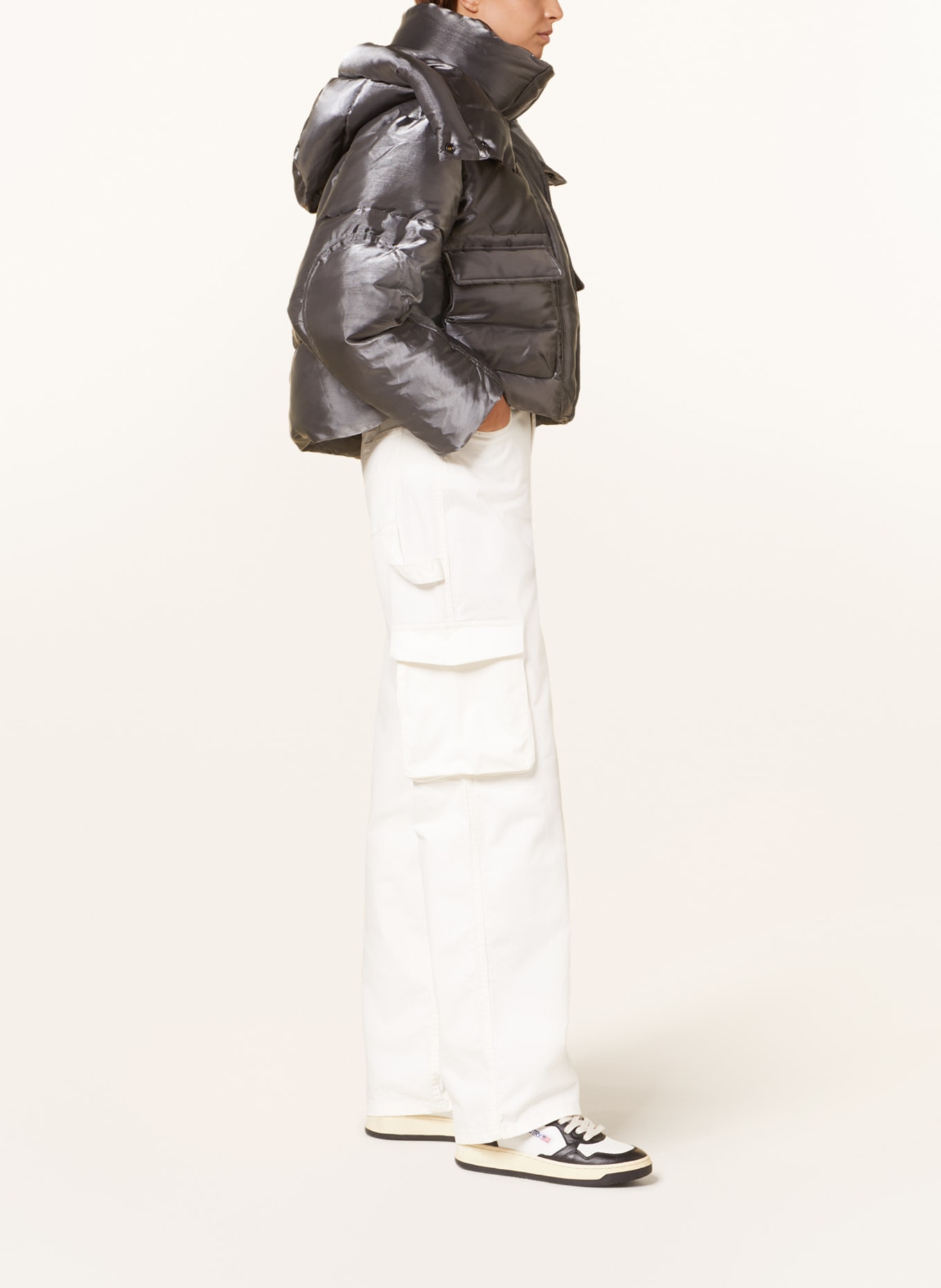 Calvin Klein Jeans Prošívaná bunda s odnímatelnou kapucí, Barva: ŠEDÁ (Obrázek 4)