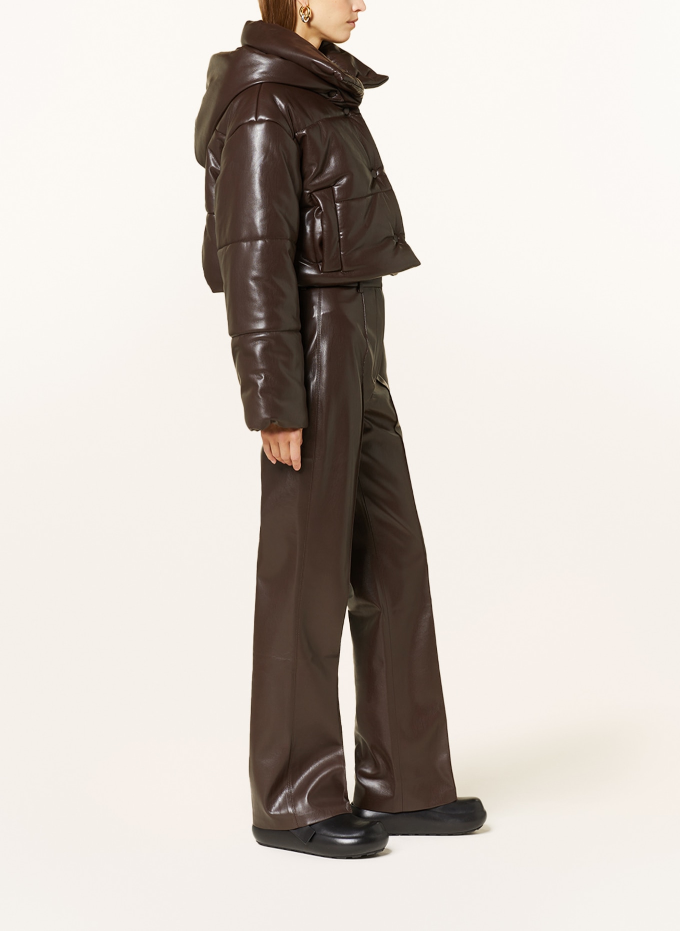 Nanushka Trousers LEENA in leather look, Color: DARK BROWN (Image 4)