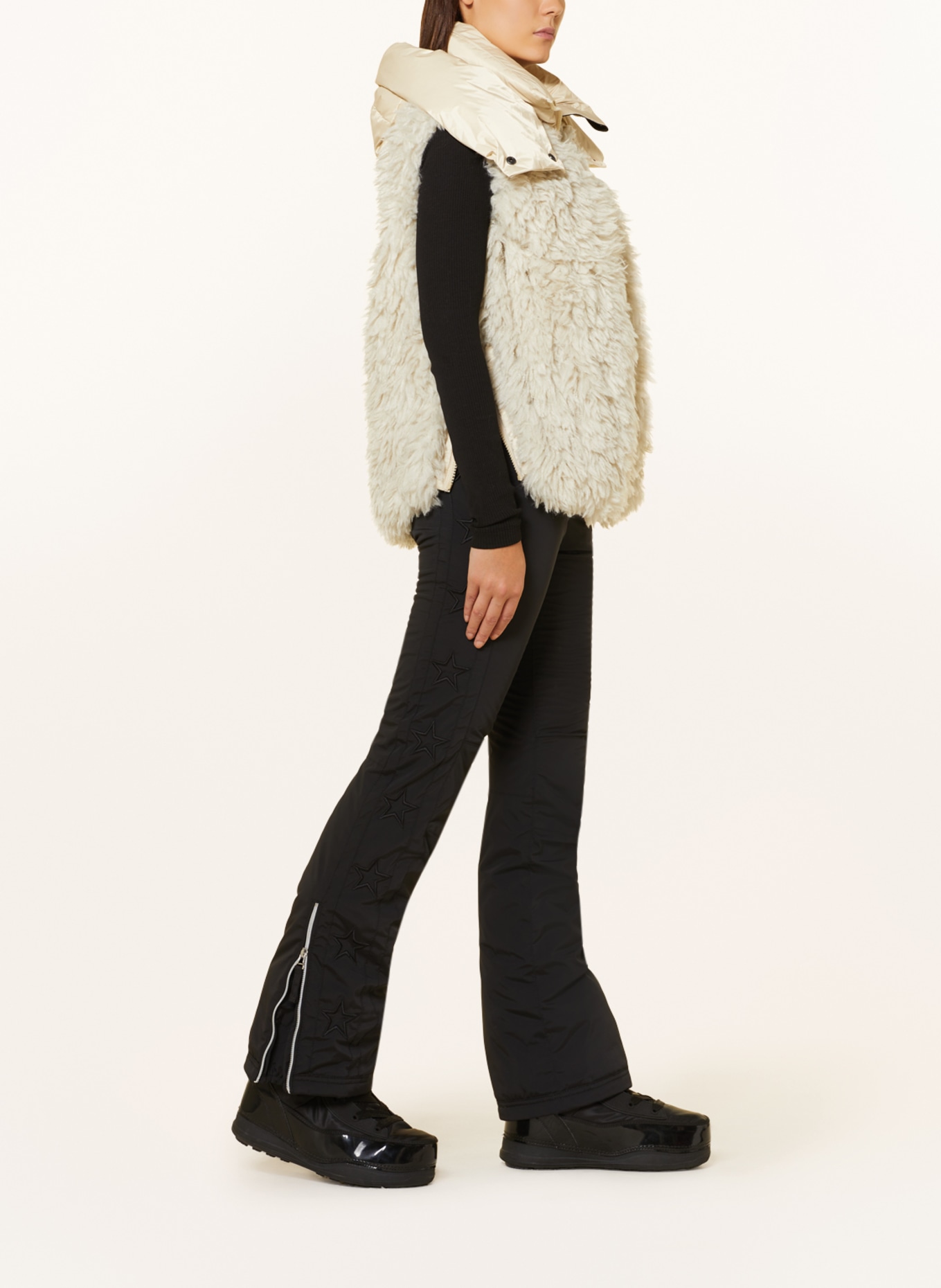 GOLDBERGH Down vest IFFA in faux fur with detachable hood, Color: ECRU (Image 4)