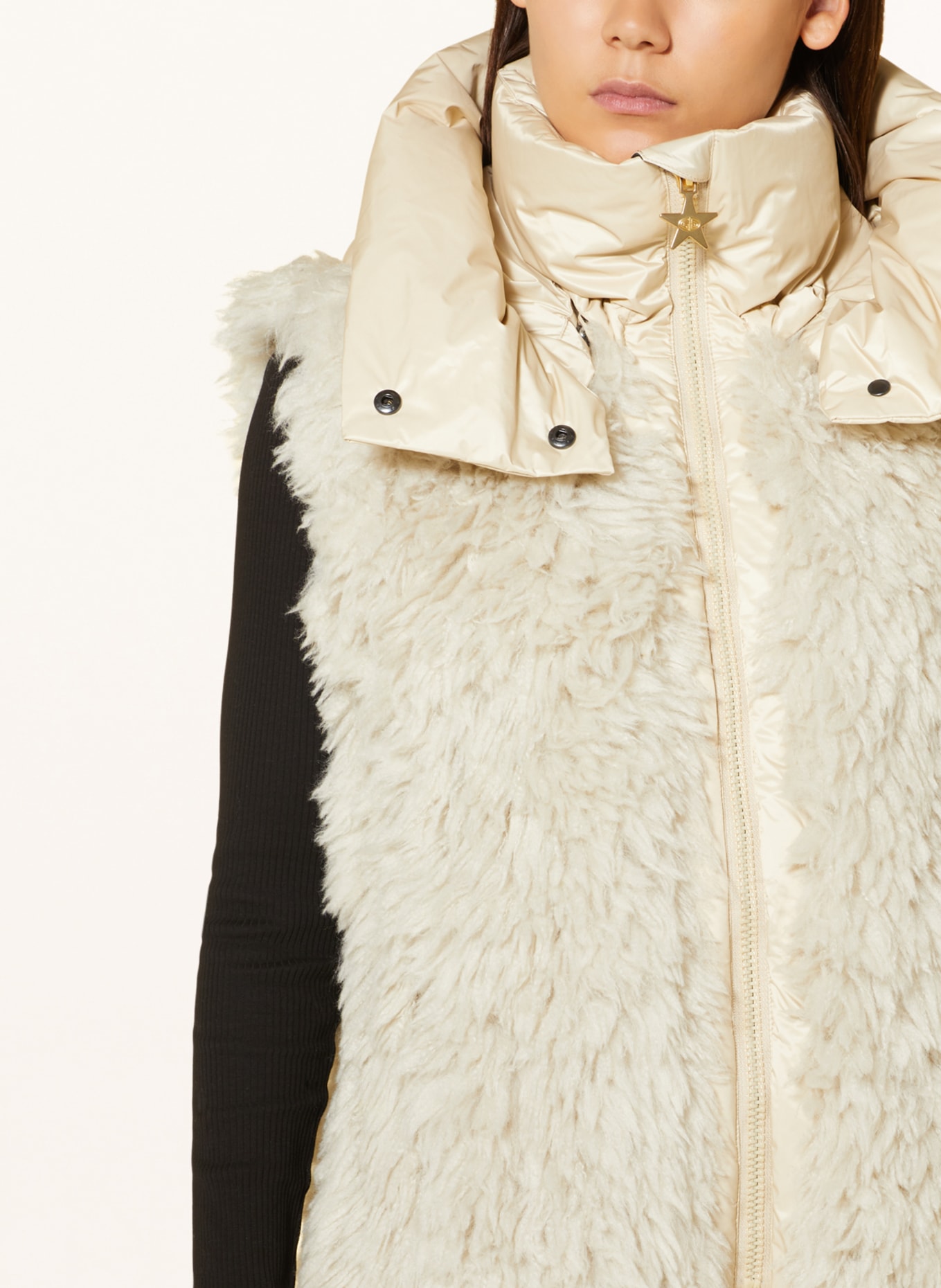 GOLDBERGH Down vest IFFA in faux fur with detachable hood, Color: ECRU (Image 5)