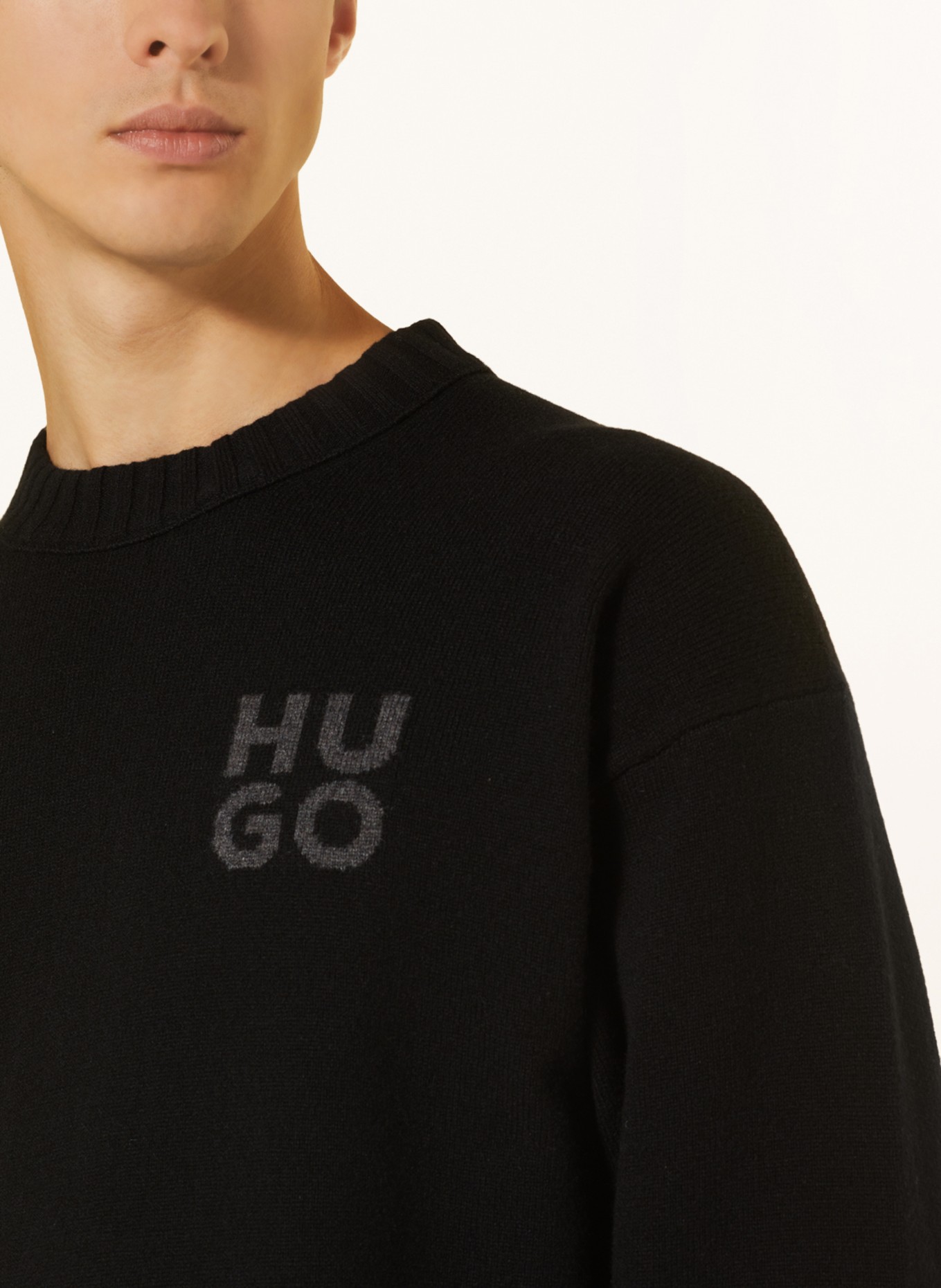 Hugo boss black crew on sale neck jumper