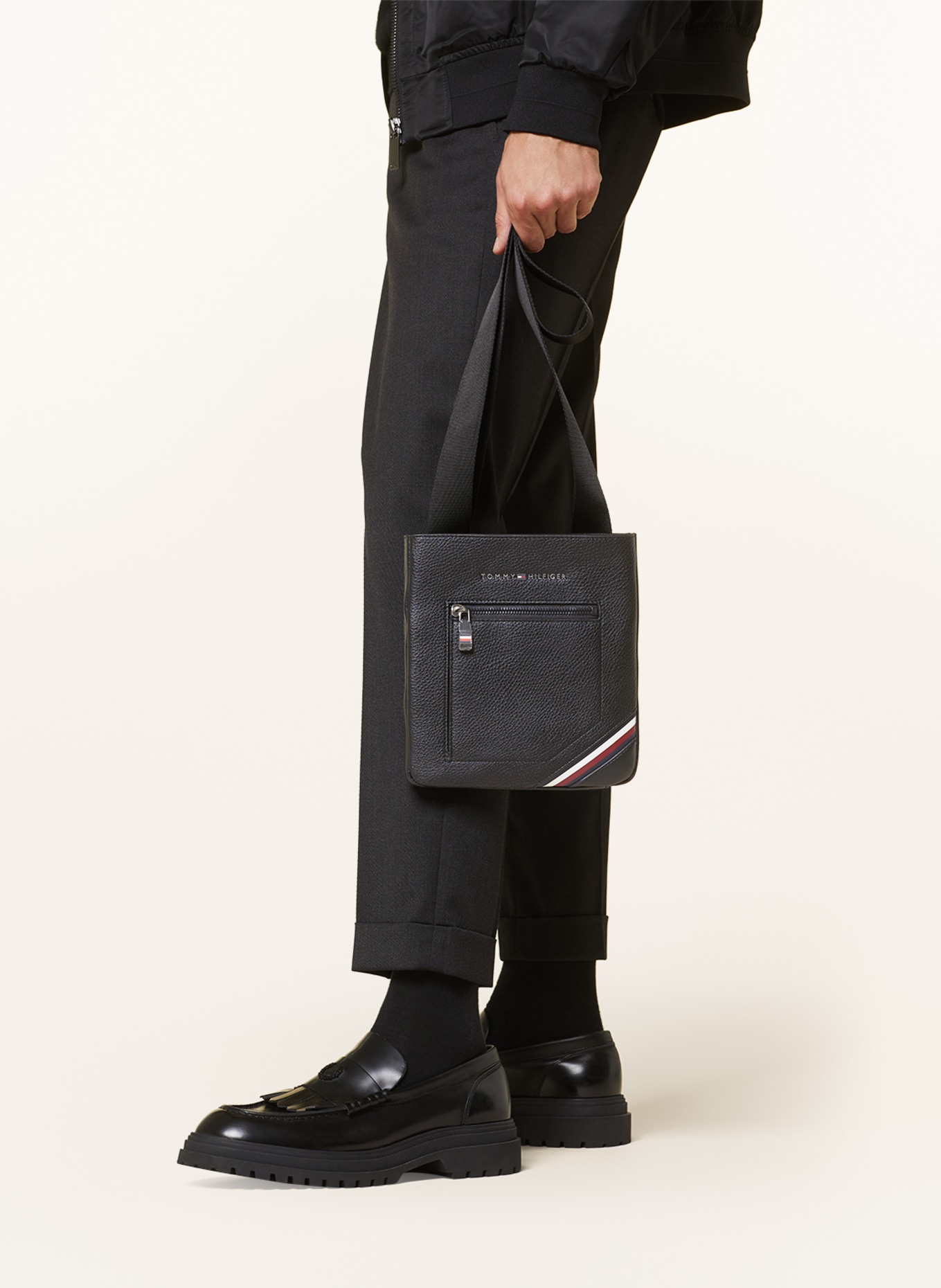 TOMMY HILFIGER Crossbody bag, Color: BLACK (Image 4)
