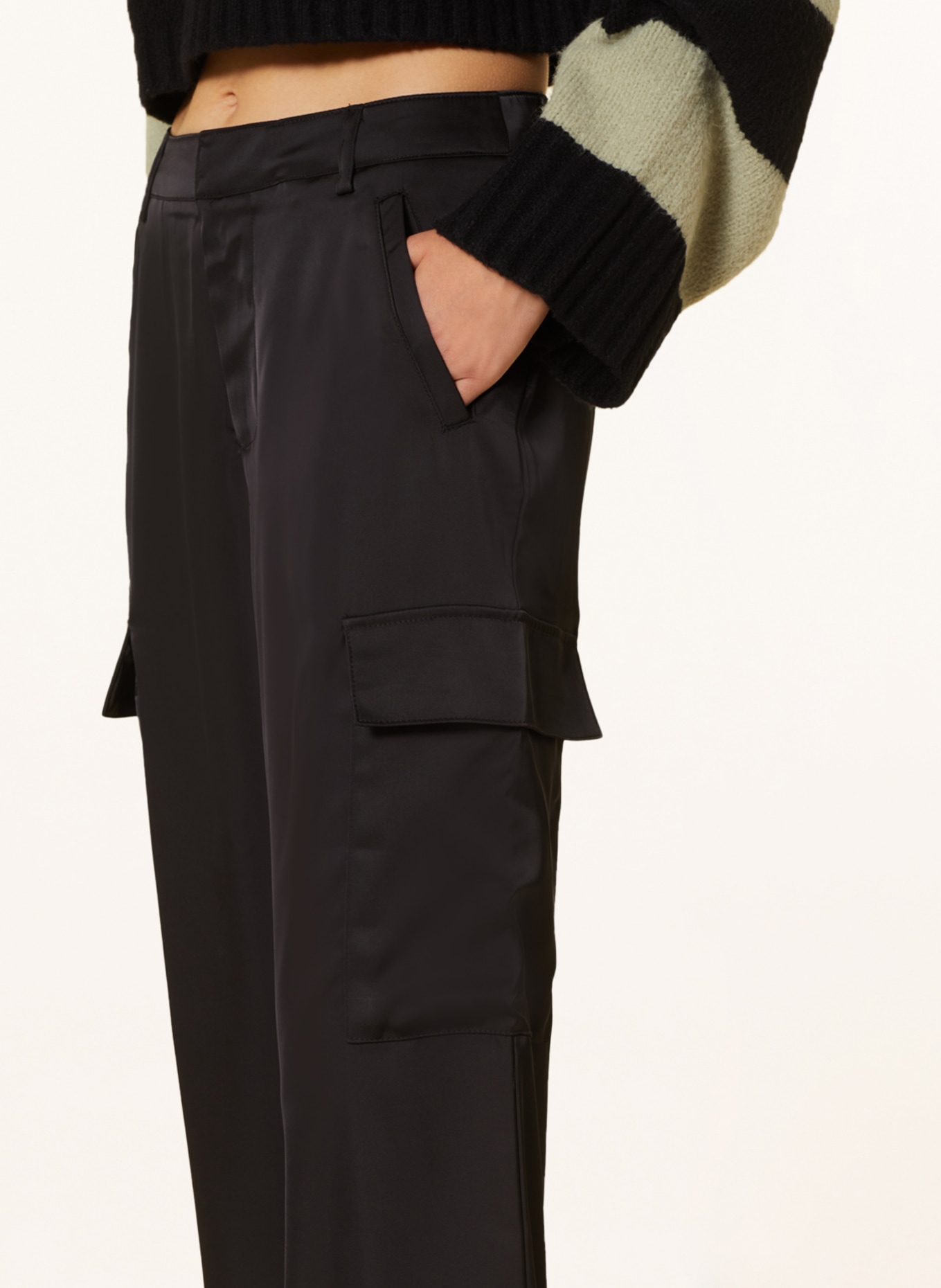 ONLY Cargo pants made of satin, Color: BLACK (Image 5)