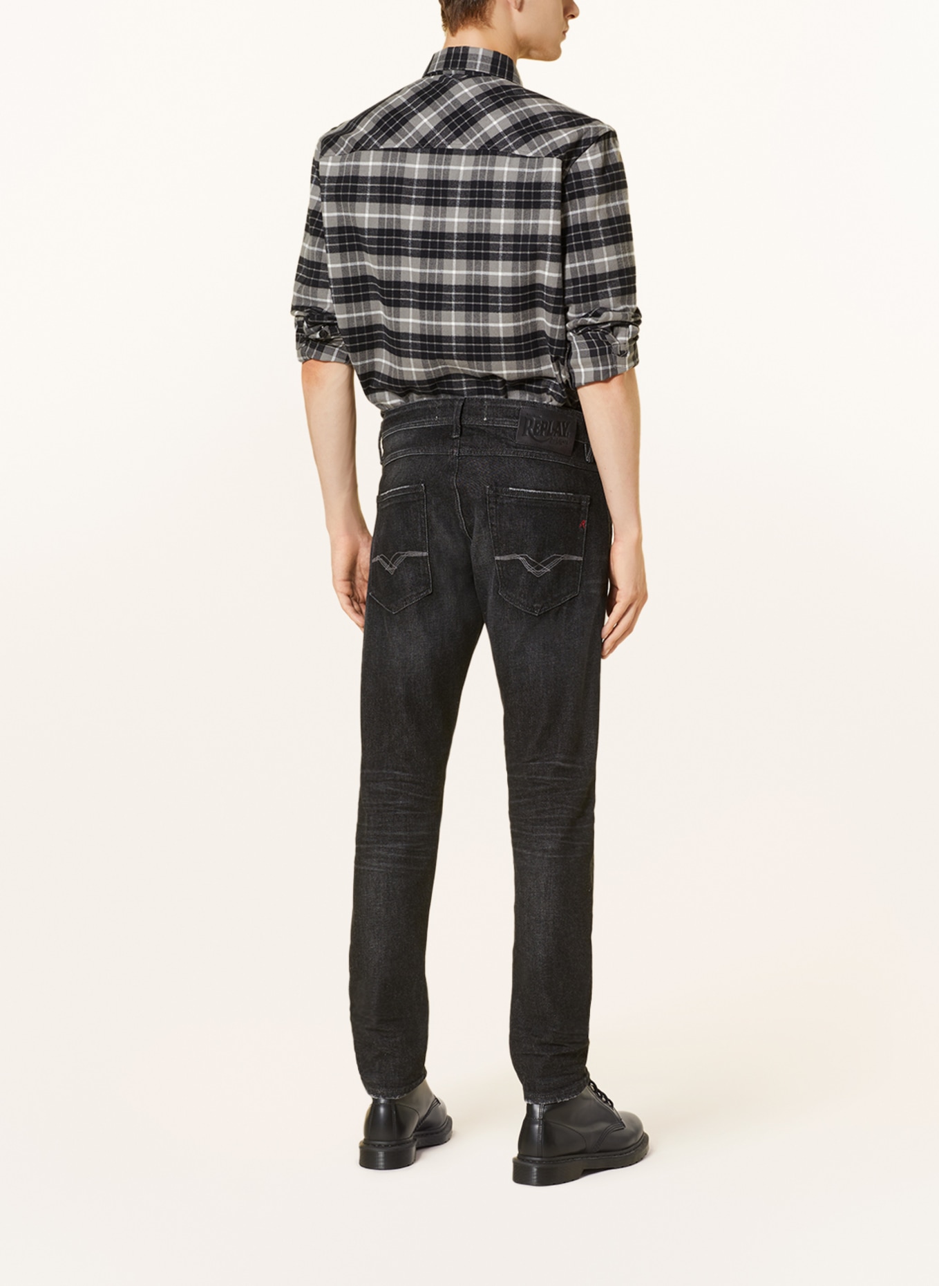 REPLAY Jeans WILLBI Regular Slim Fit, Farbe: 099 BLACK DELAVÈ (Bild 3)