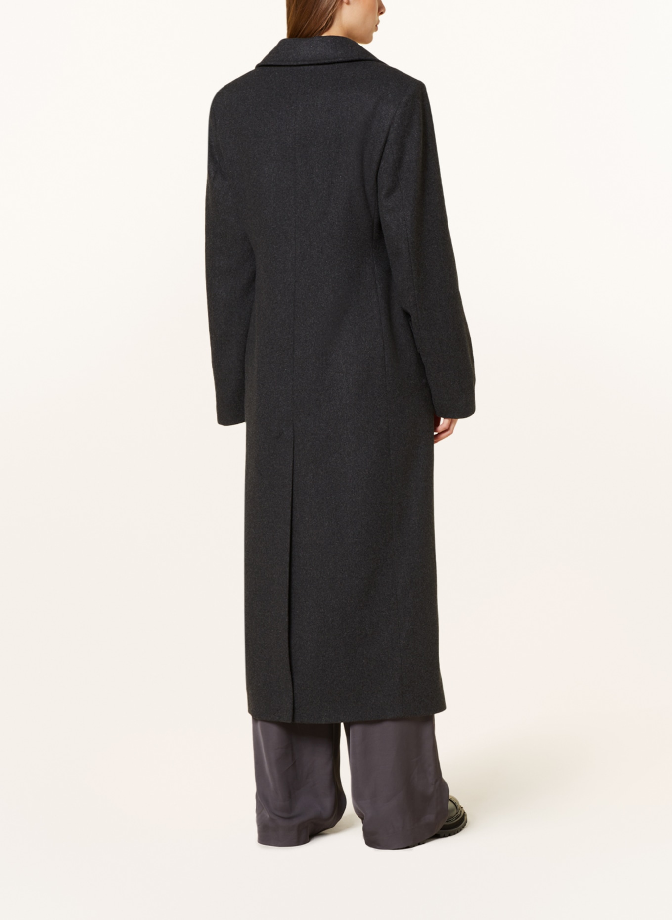 Minimal coat deals tiger of sweden