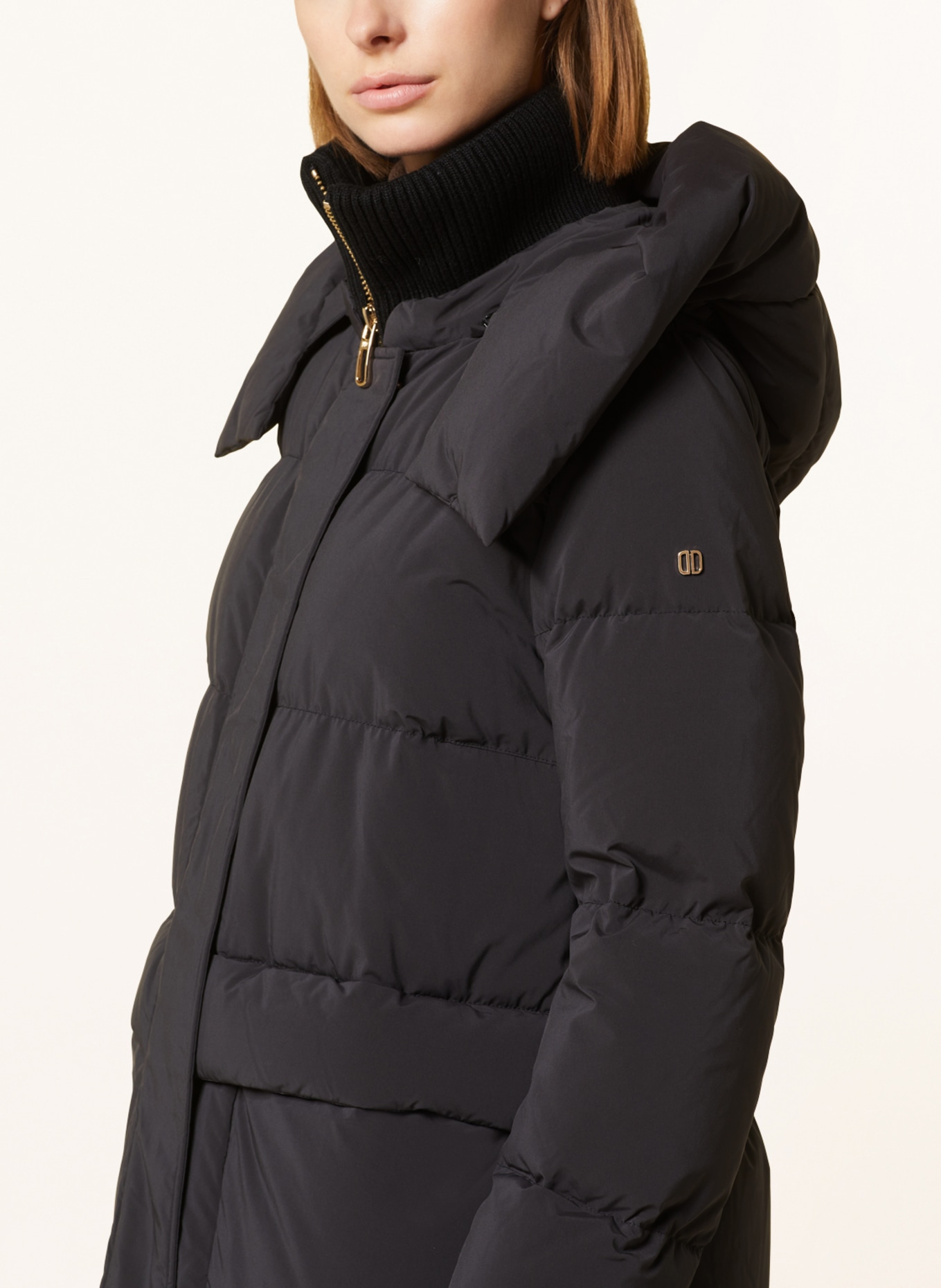 DUNO Péřový kabát FULLY s odnímatelnou kapucí, Barva: ČERNÁ (Obrázek 5)