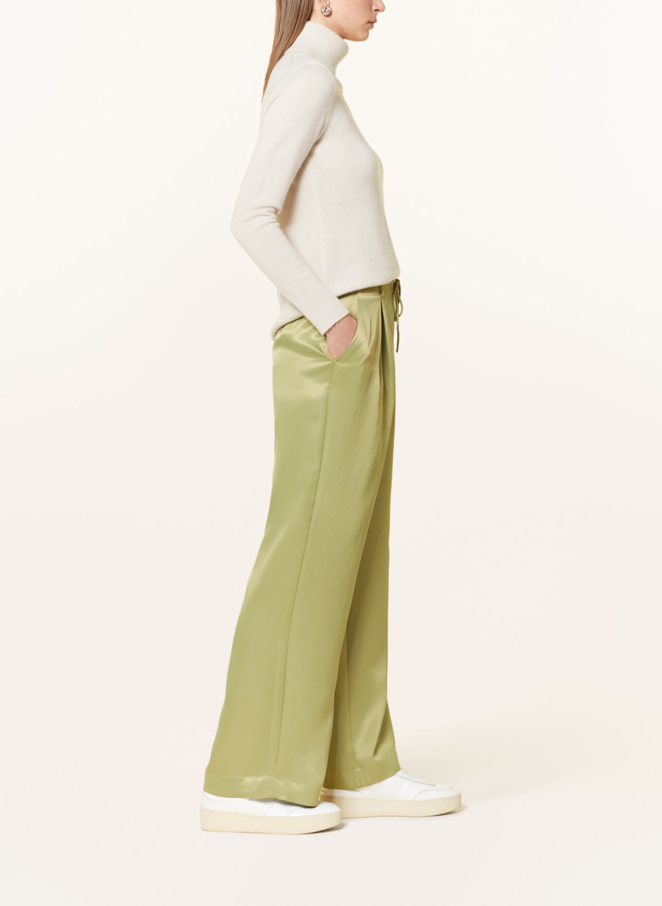 s.Oliver BLACK LABEL Satin trousers, Color: LIGHT GREEN (Image 4)