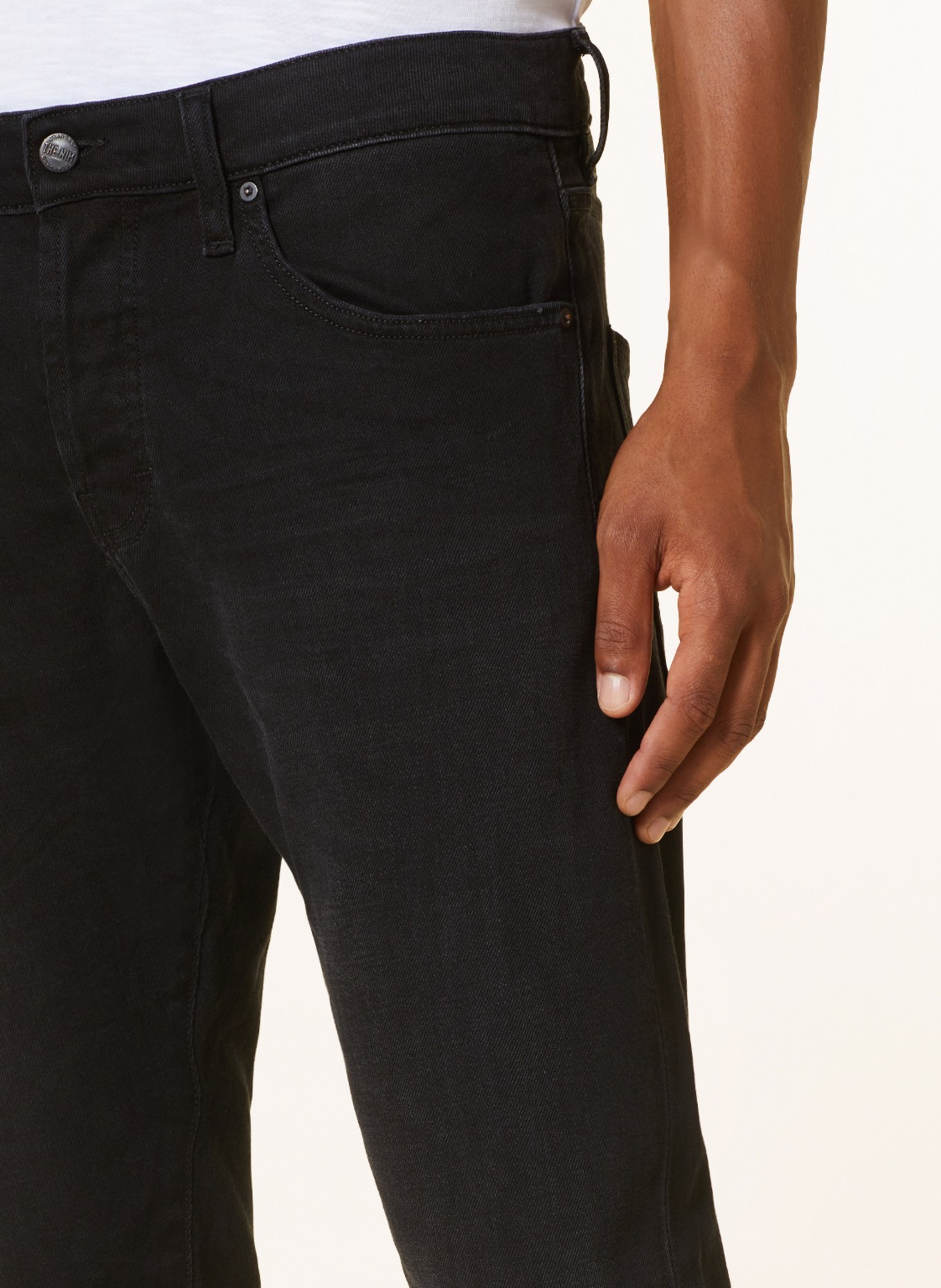 THE.NIM STANDARD Jeans CONNOR Carrot Fit, Farbe: W771-UBK USED BLACK (Bild 5)