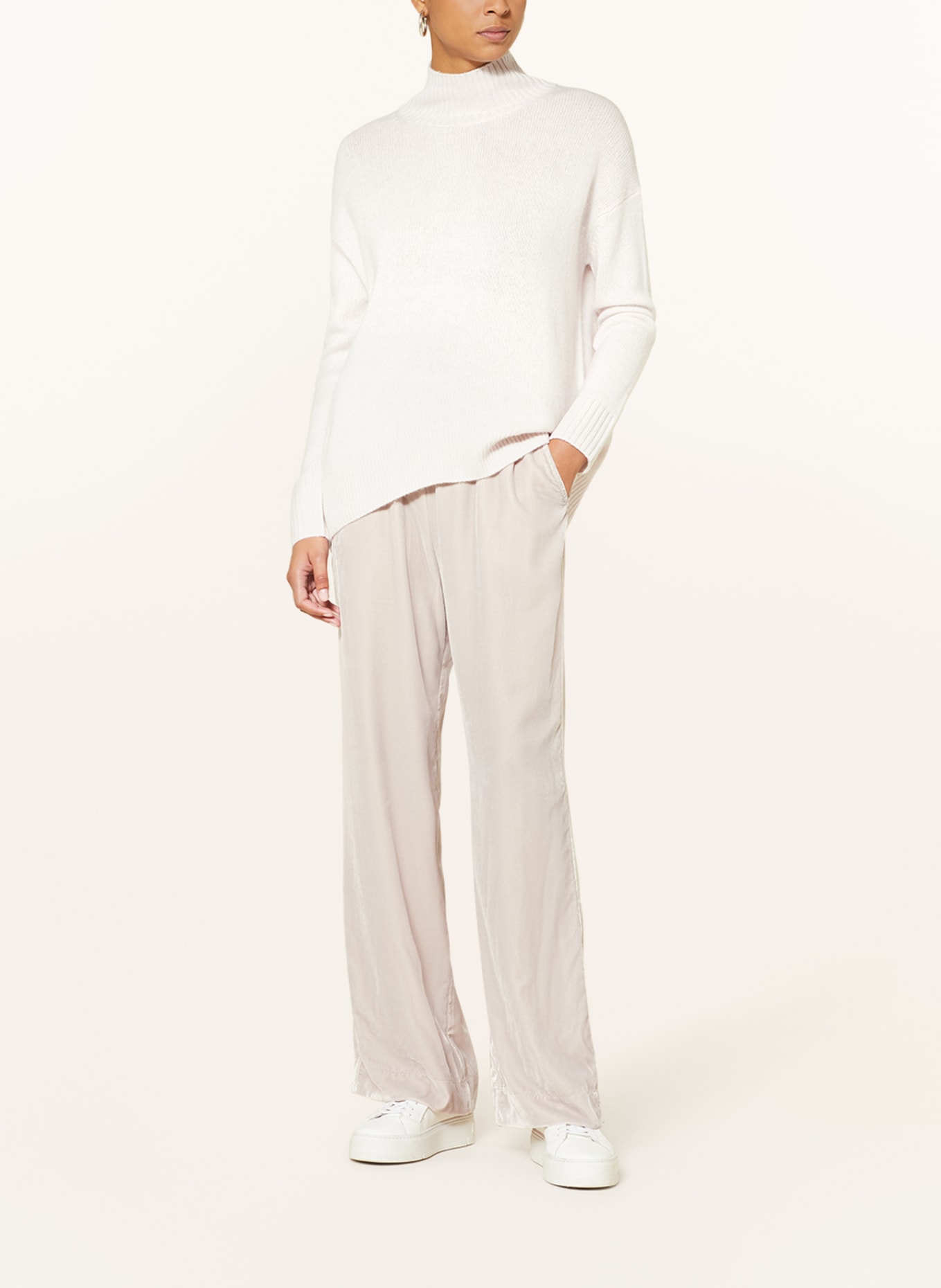 darling harbour Wide leg trousers made of velvet, Color: BEIGE (Image 2)