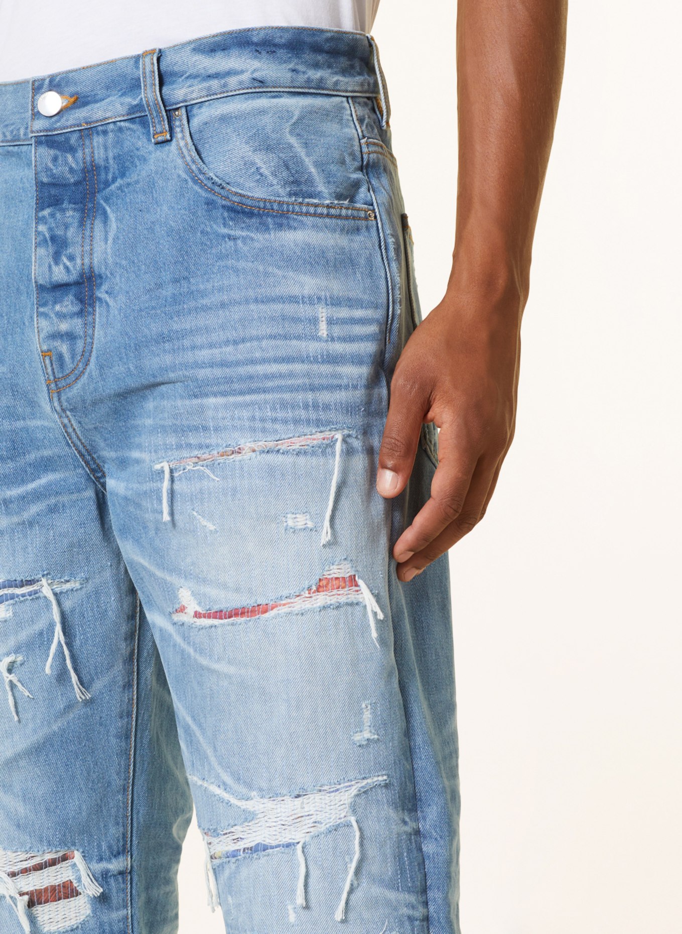 AMIRI Destroyed Jeans Straight Fit, Farbe: 519 FADED INDIGO (Bild 5)