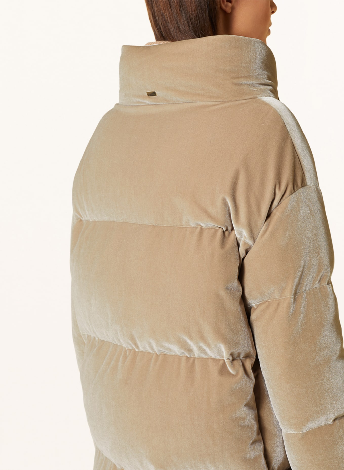 HERNO Daunenjacke aus Samt mit abnehmbarer Kapuze, Farbe: HELLBRAUN (Bild 6)