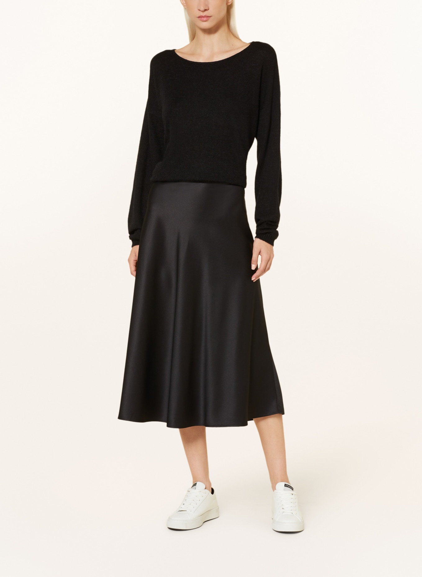 Juvia Satin skirt FLEUR, Color: BLACK (Image 2)