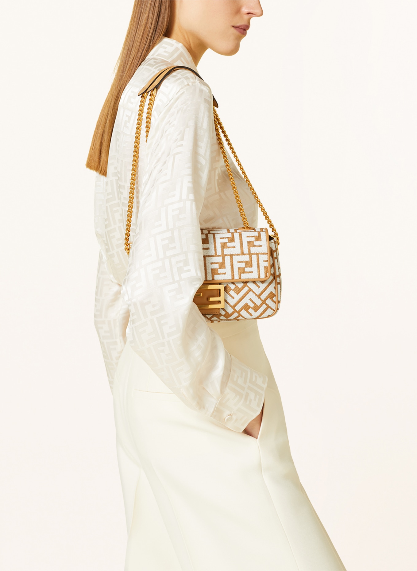 FENDI Crossbody bag BAGUETTE, Color: CAMEL/ WHITE (Image 4)