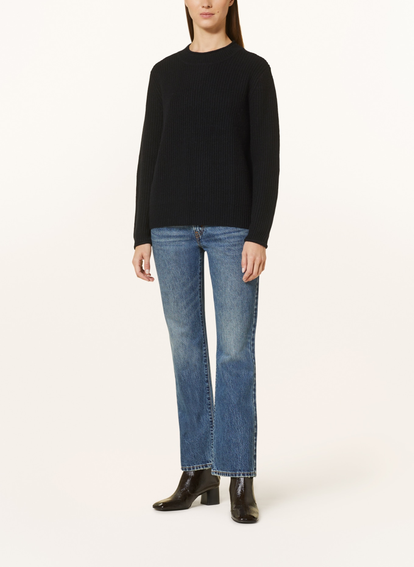 darling harbour Sweater: BLACK