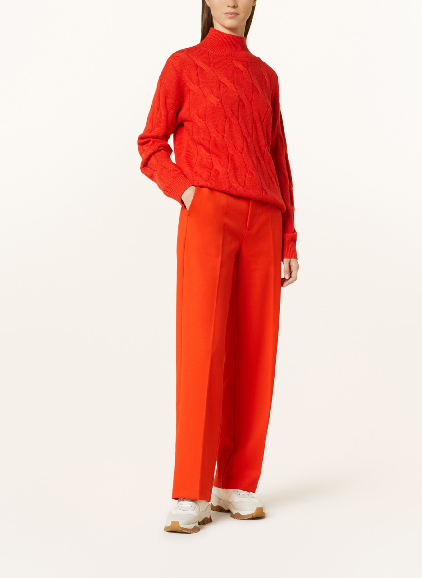 darling harbour pull: ROUGE