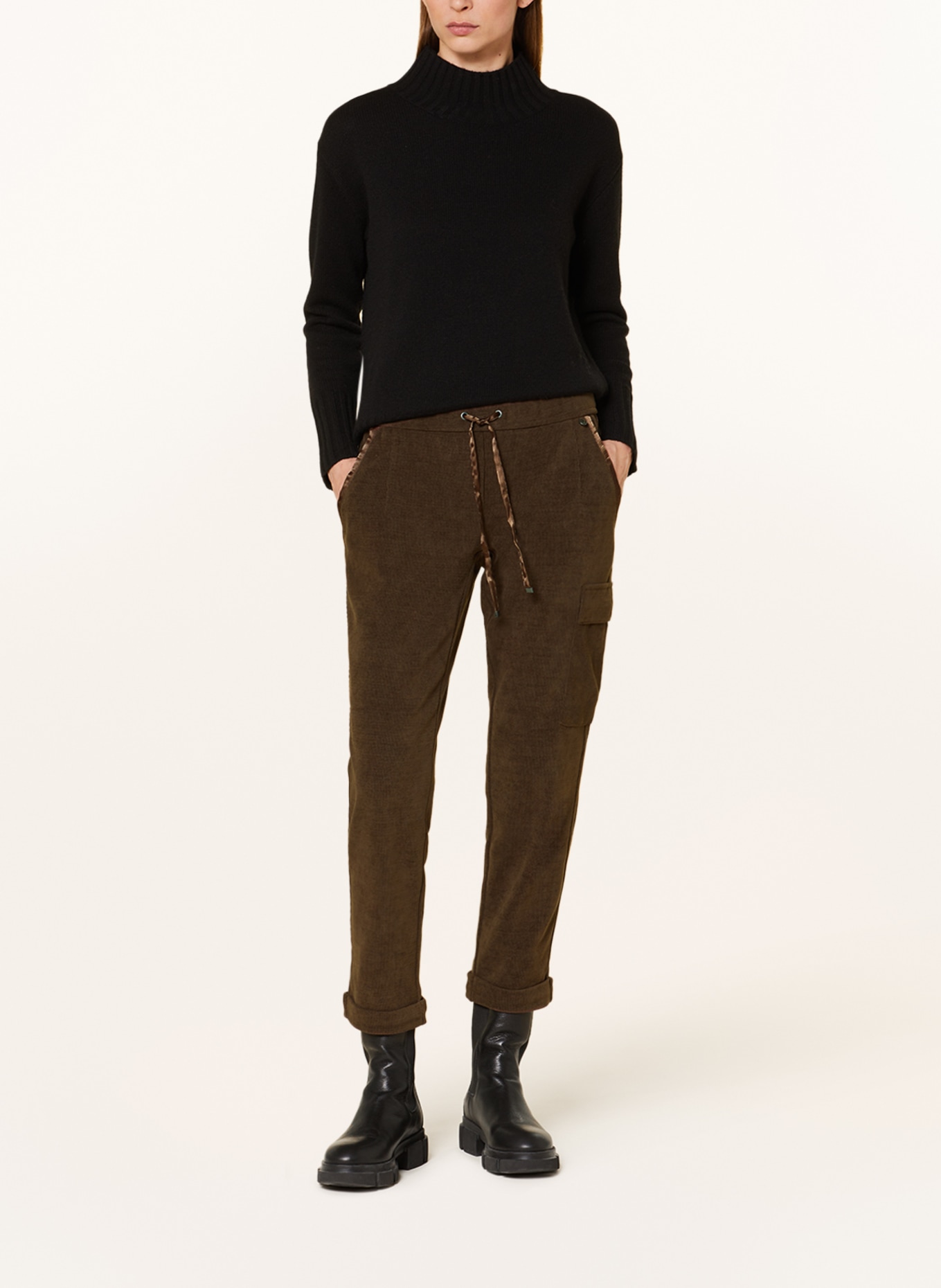 Buena Vista Corduroy trousers in jogger style, Color: DARK BROWN (Image 2)