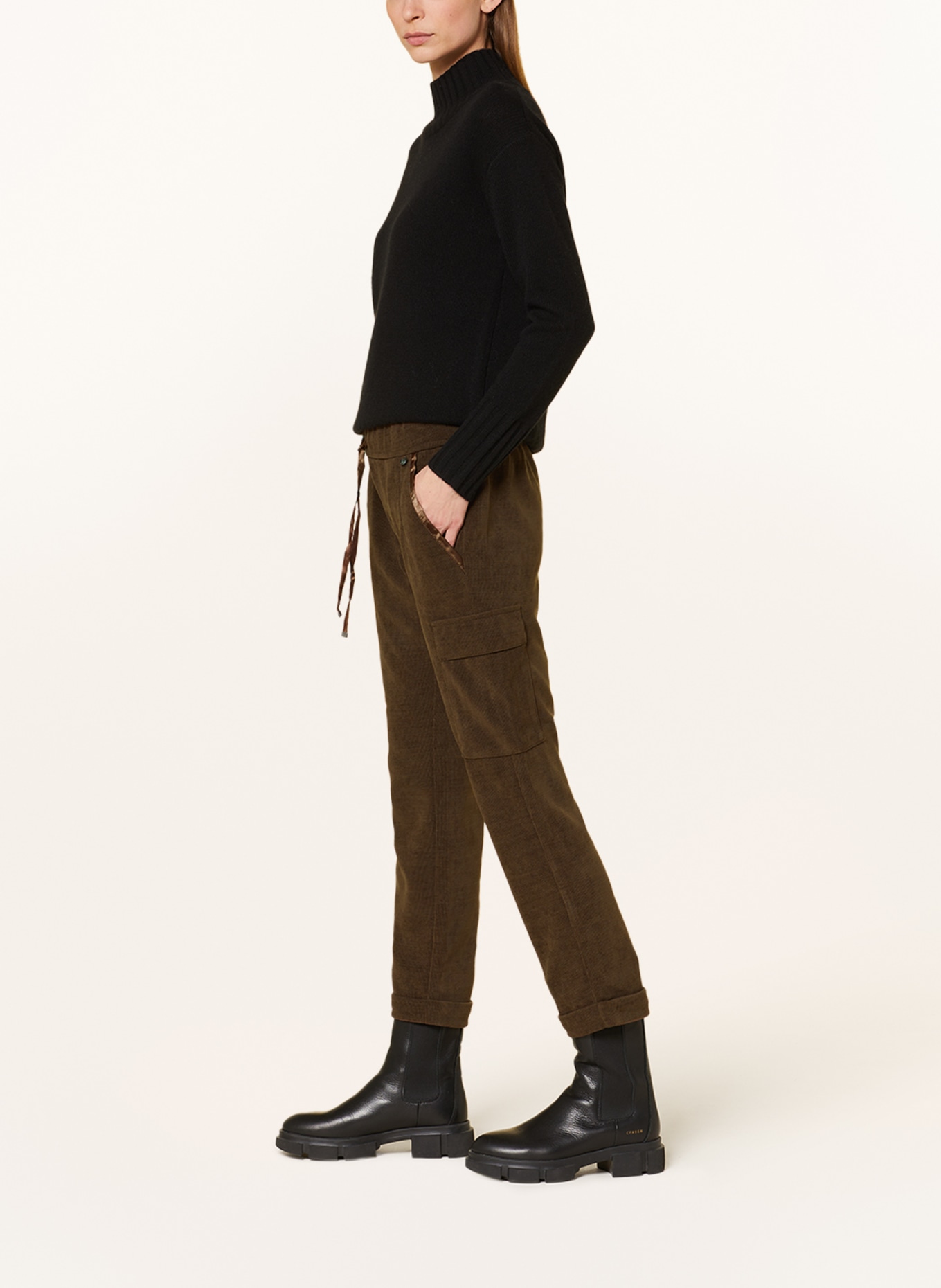 Buena Vista Corduroy trousers in jogger style, Color: DARK BROWN (Image 4)