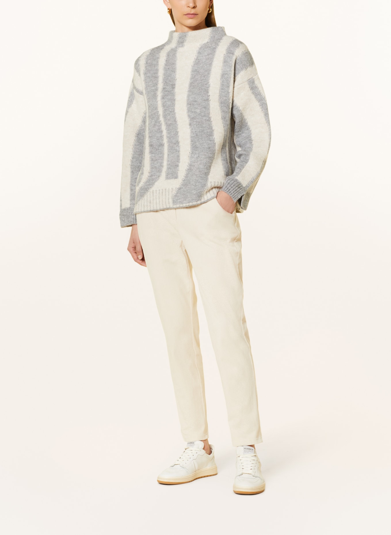 MORE & MORE Sweter z ozdobnymi kamykami, Kolor: KREMOWY/ JASNOCZARY (Obrazek 2)