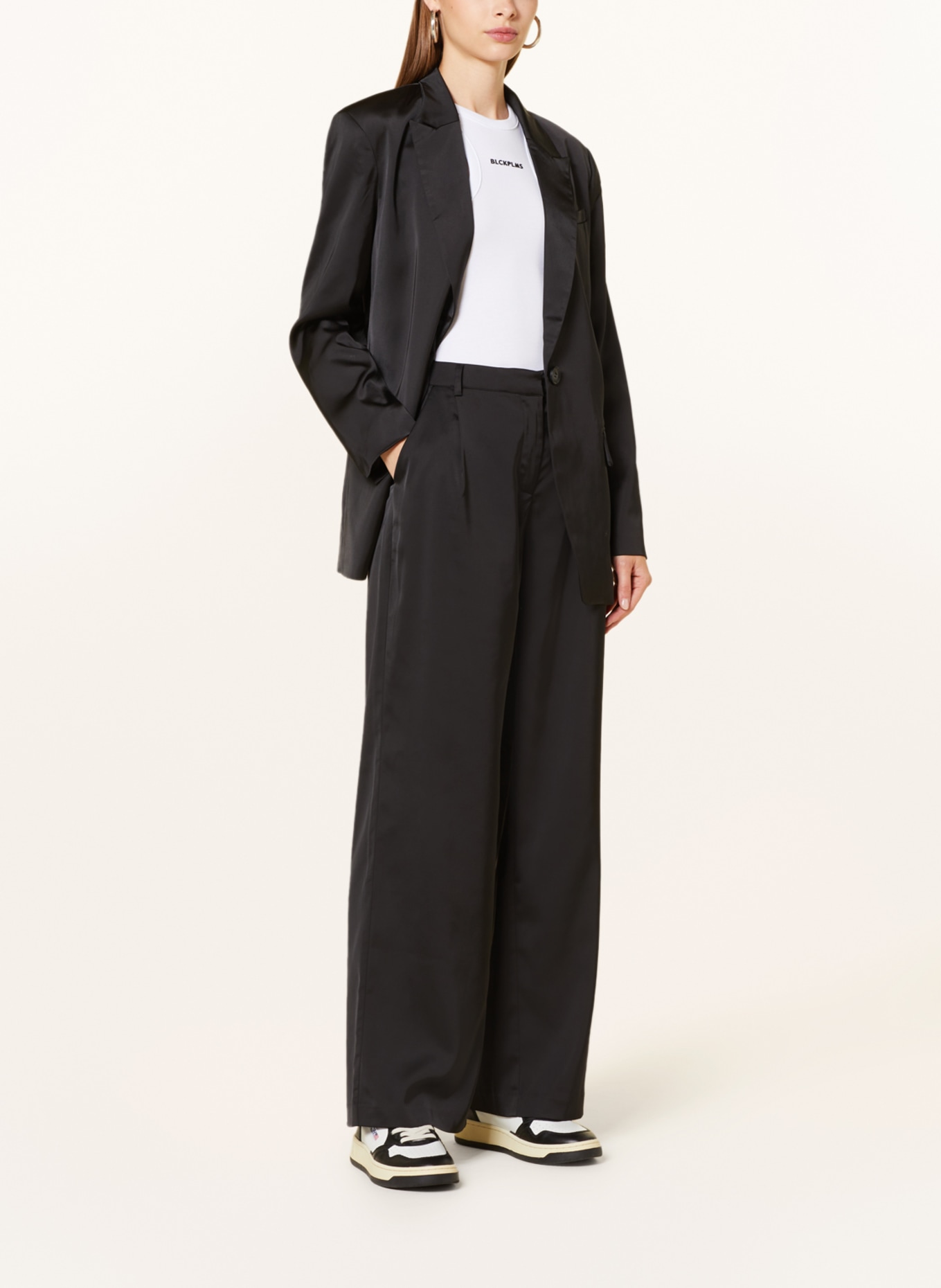 MRS & HUGS Wide leg trousers in satin, Color: BLACK (Image 2)