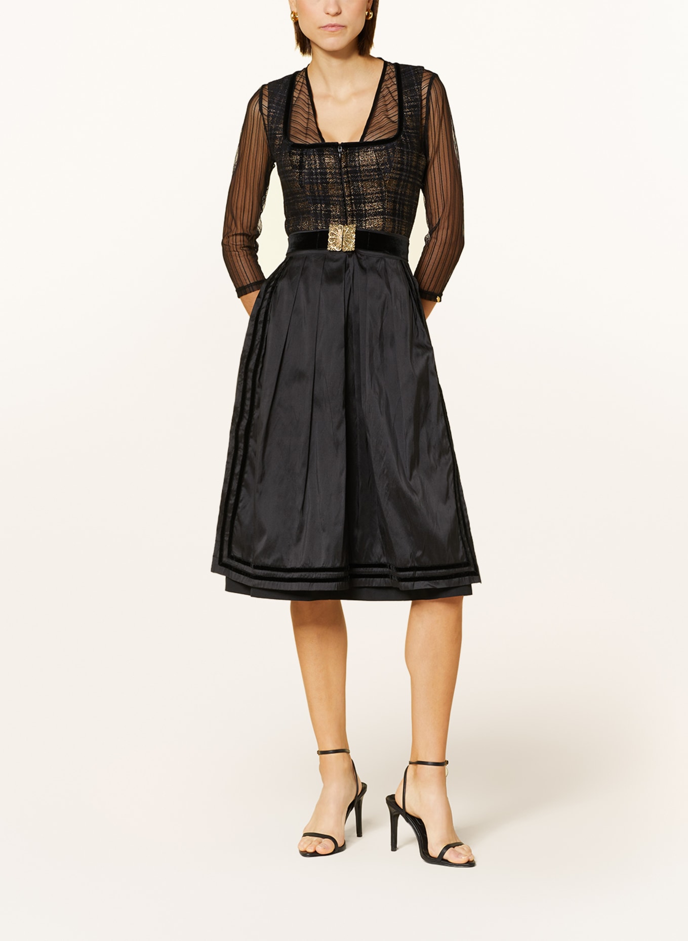 AlpenHERZ Dirndl blouse SUSAN with 3/4 sleeves, Color: BLACK (Image 4)