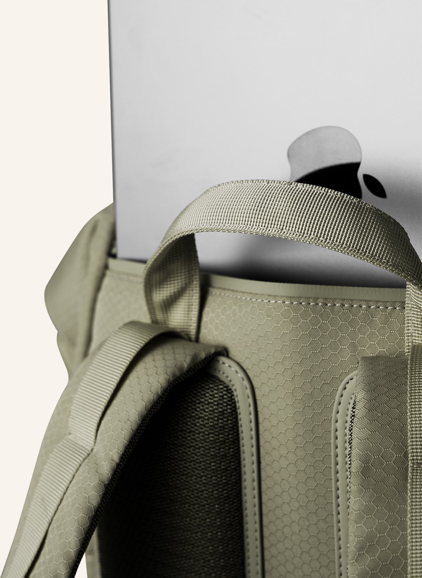 KAPTEN & SON Backpack YOHO 24 l with laptop compartment, Color: OLIVE (Image 6)