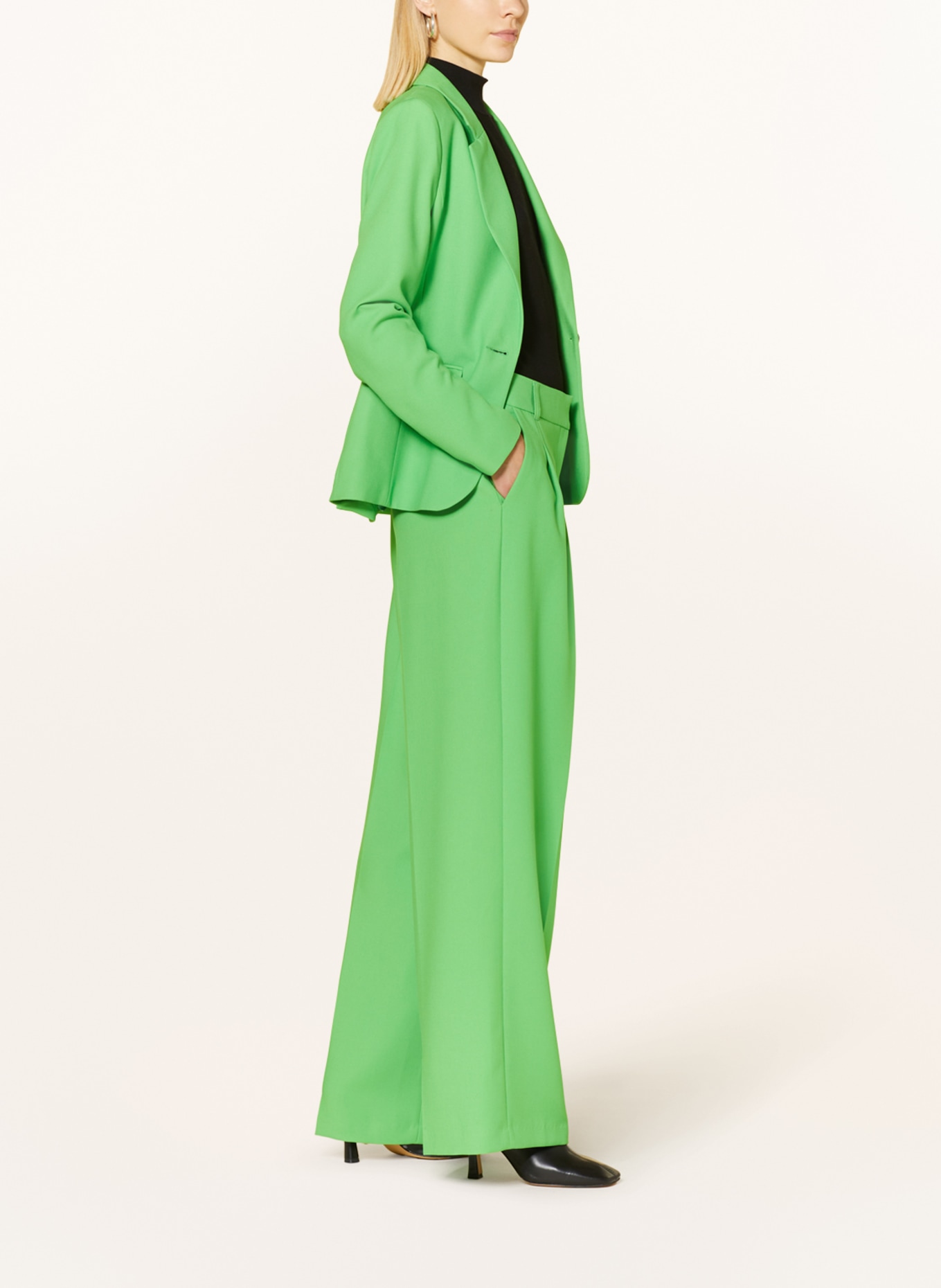 s.Oliver BLACK LABEL Wide leg trousers, Color: NEON GREEN (Image 4)