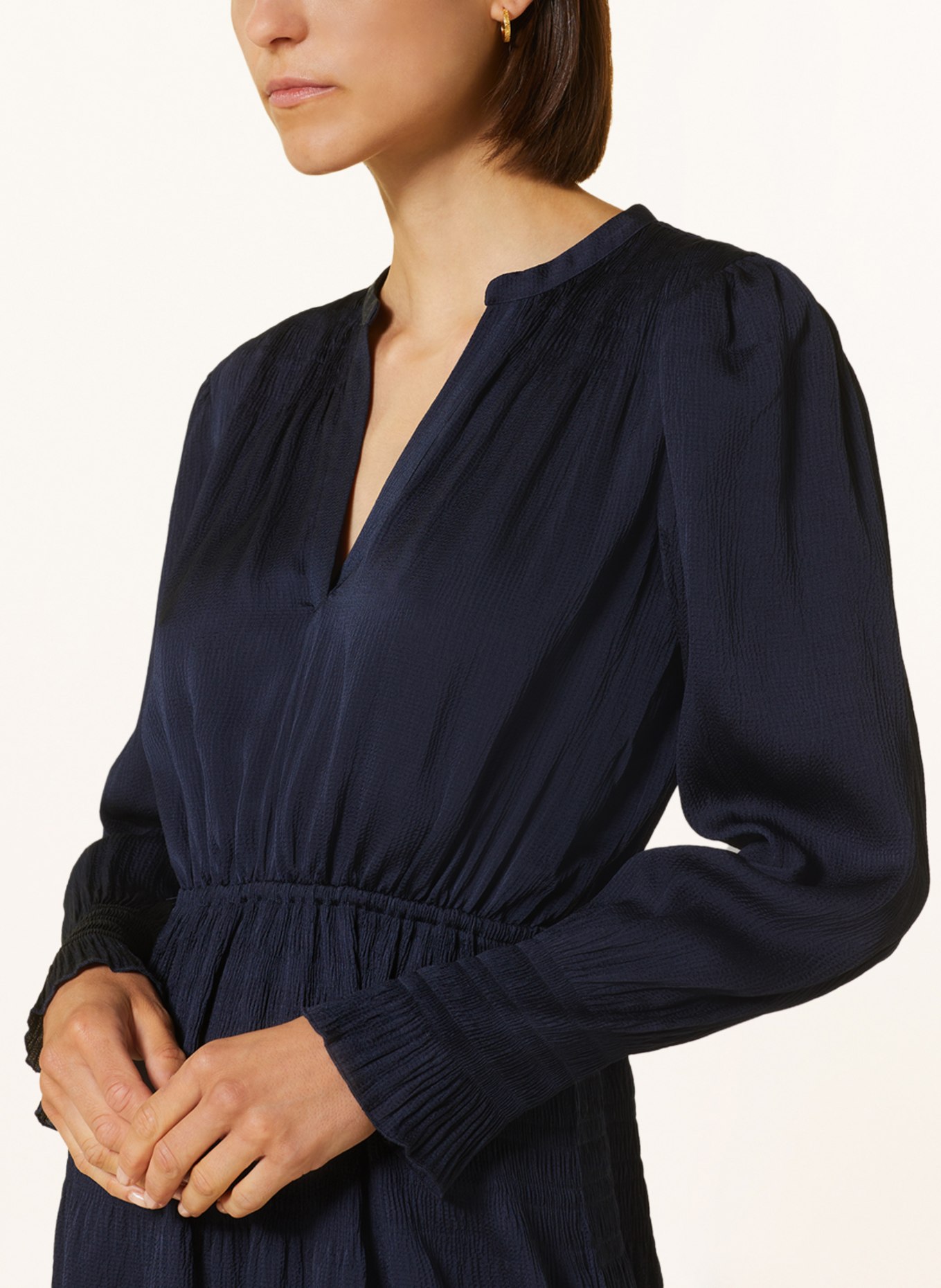 ba&sh Kleid KOSEE mit Volants, Farbe: DUNKELBLAU (Bild 4)