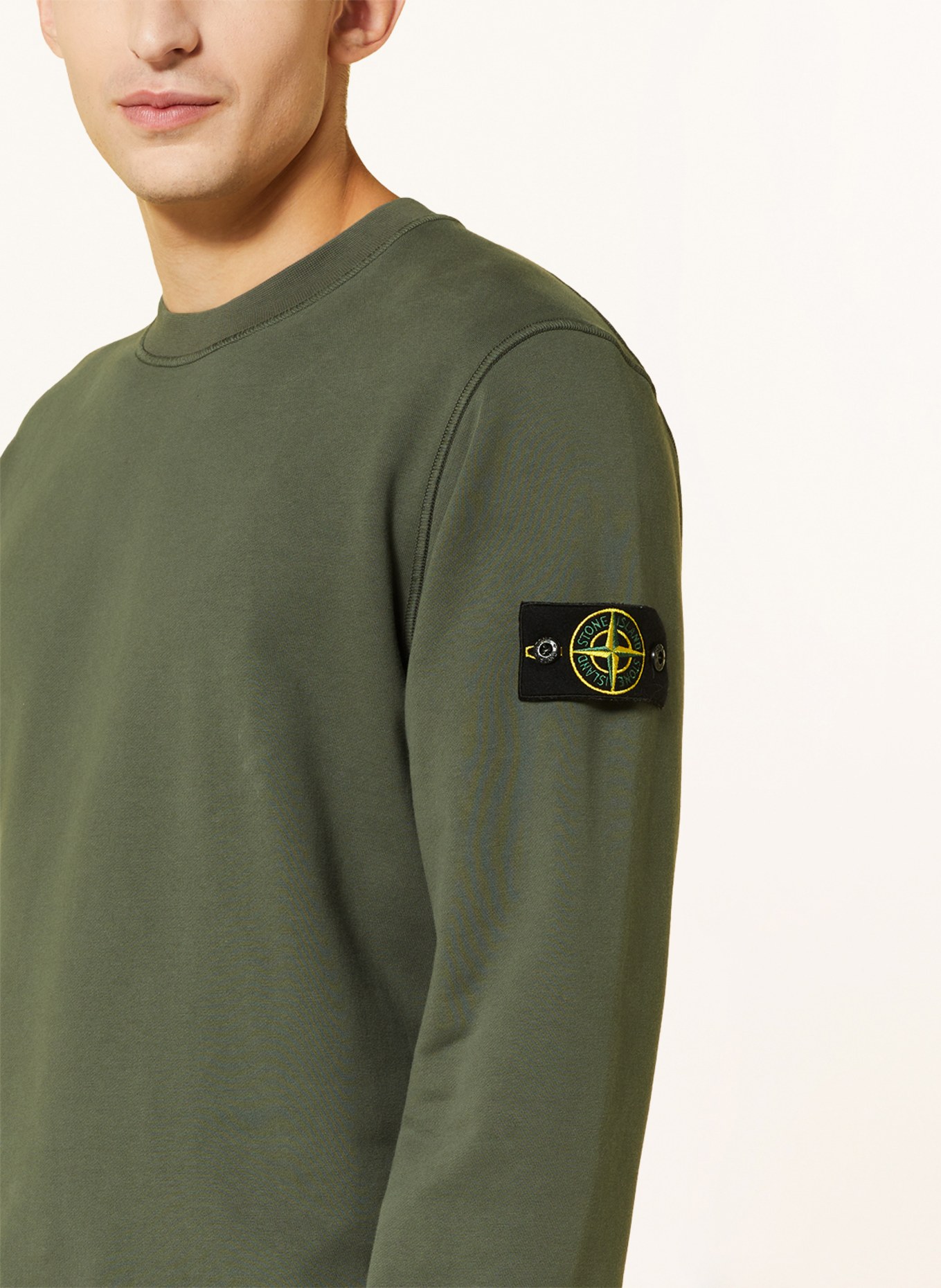 STONE ISLAND Sweatshirt: DUNKELGRÜN