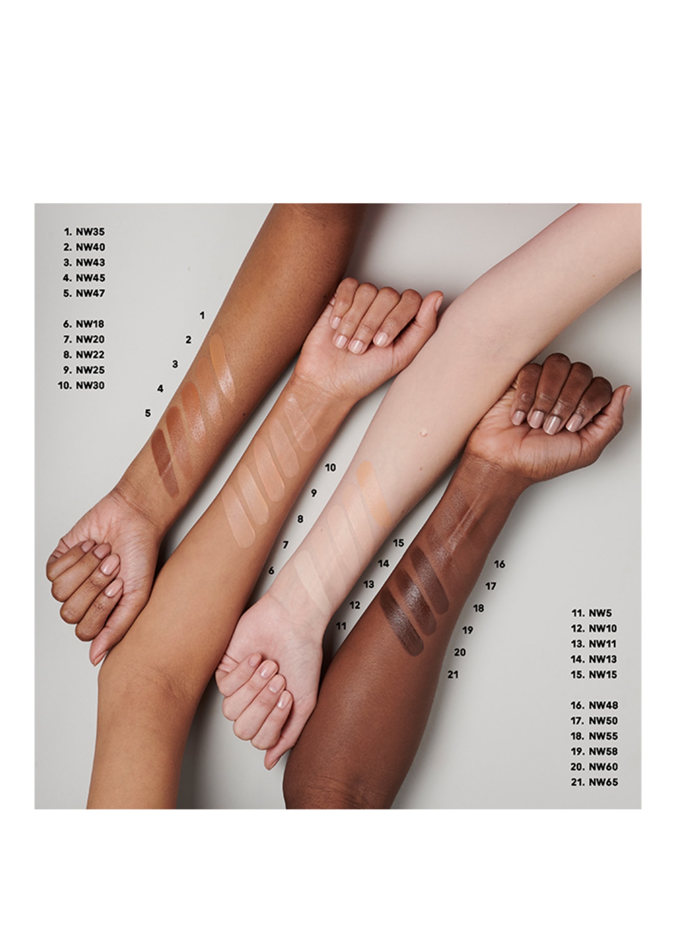 M.A.C STUDIO RADIANCE: NC65