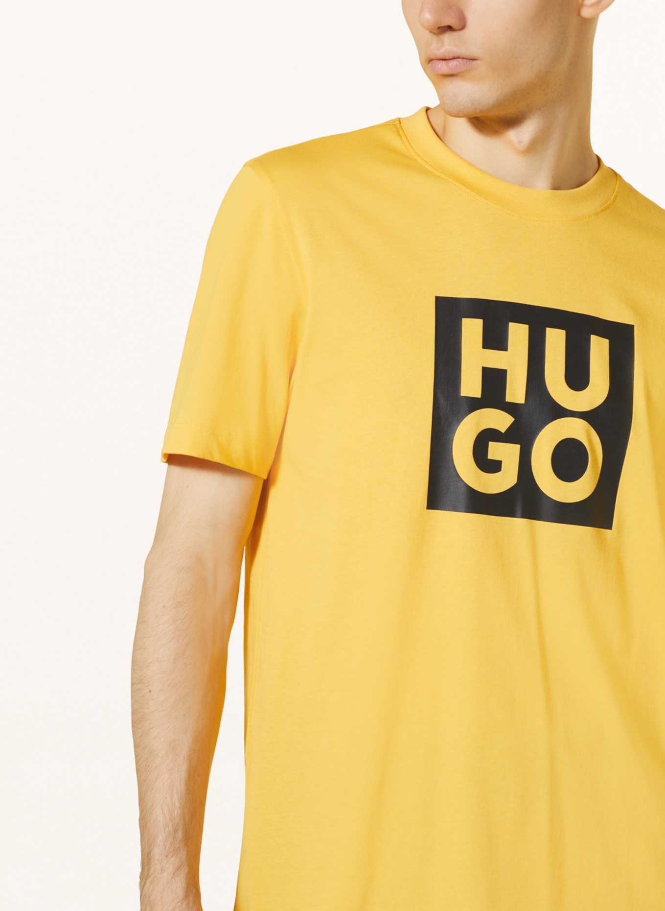 HUGO T-shirt DALTOR, Color: DARK YELLOW (Image 4)
