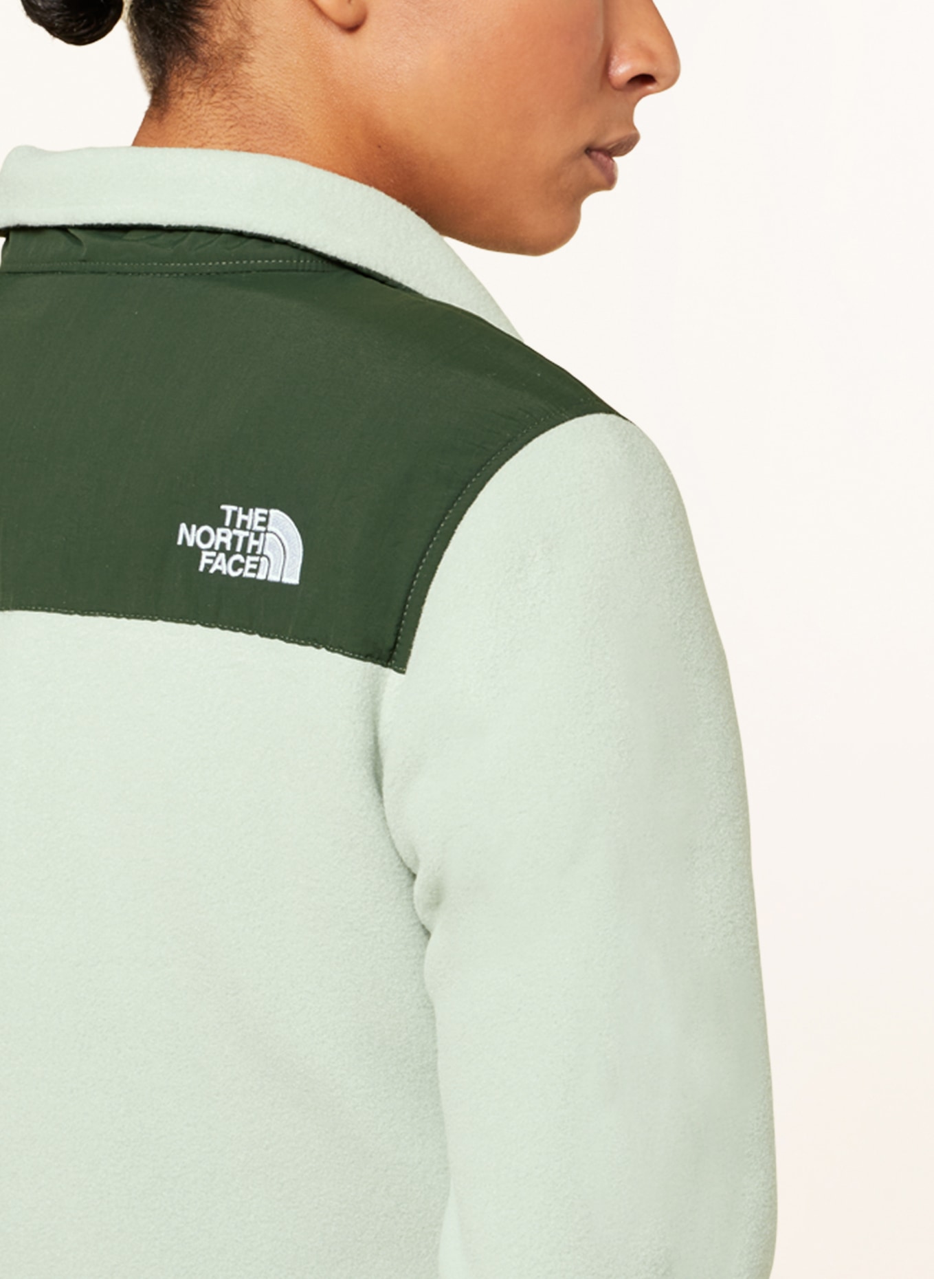 THE NORTH FACE Cropped anorak jacket DENALI in mixed materials, Color: MINT/ DARK GREEN (Image 4)