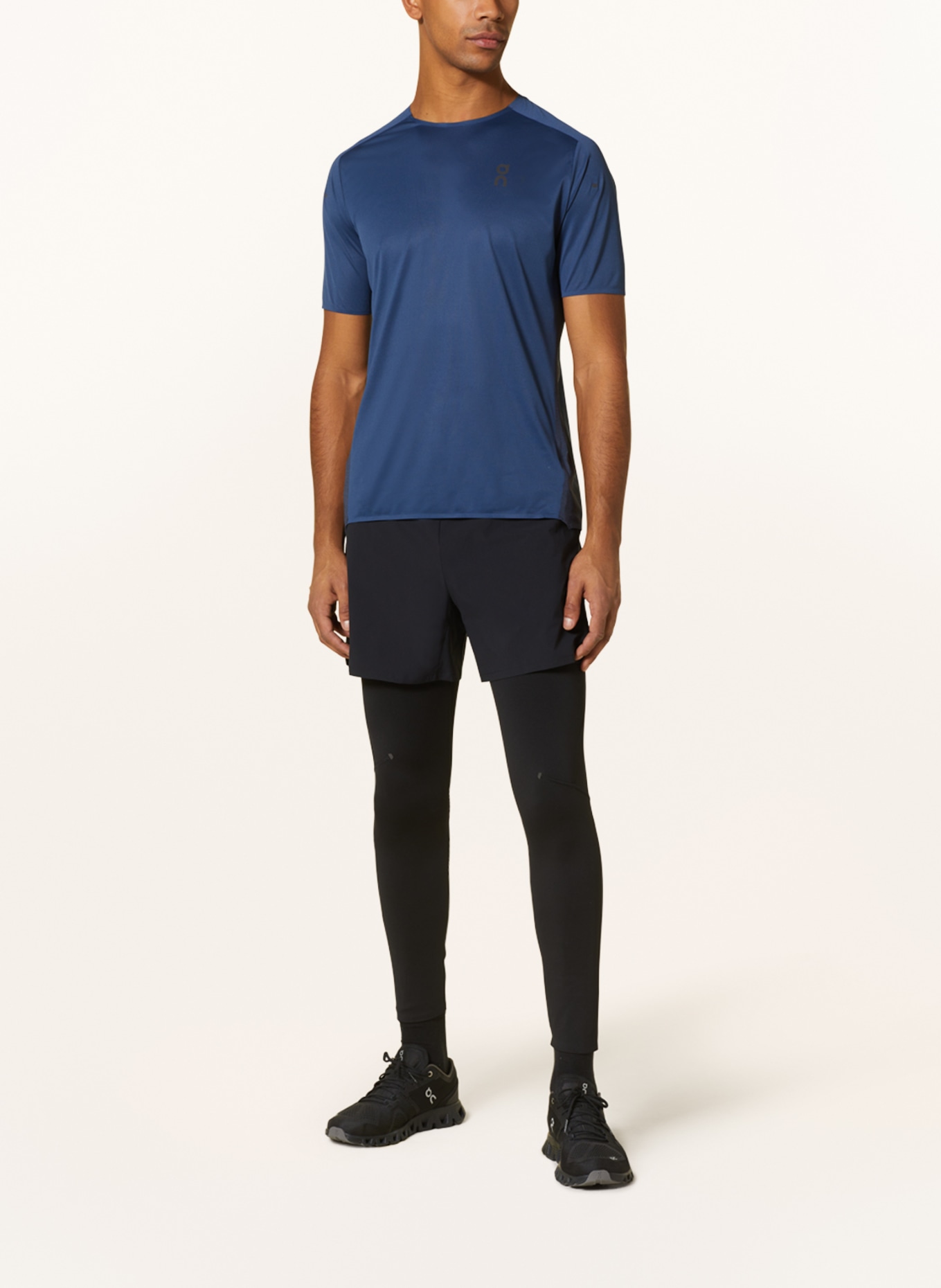 On 7/8 running tights, Color: BLACK (Image 2)
