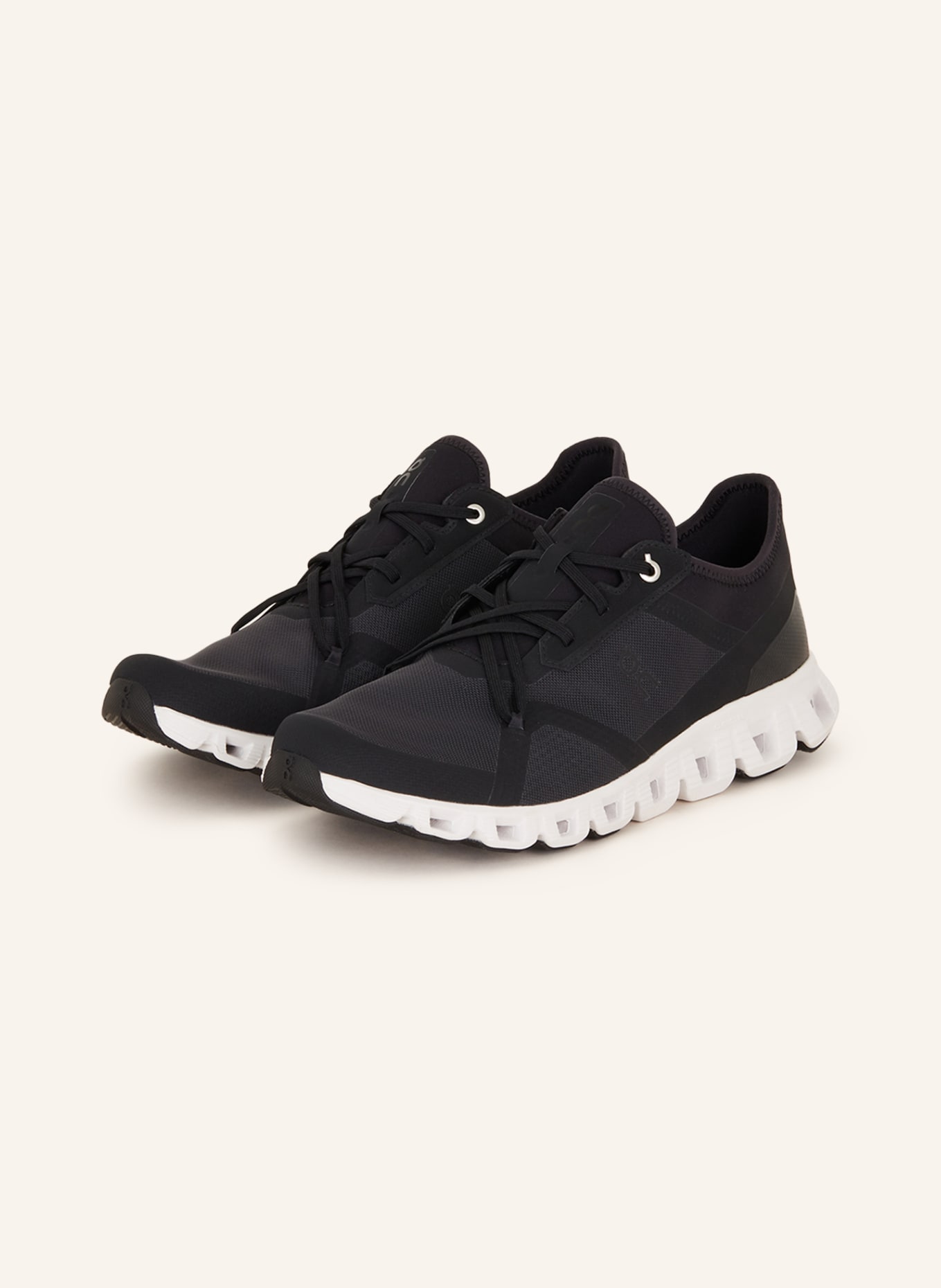 On Sneakers CLOUD X 3, Color: BLACK/ WHITE (Image 1)
