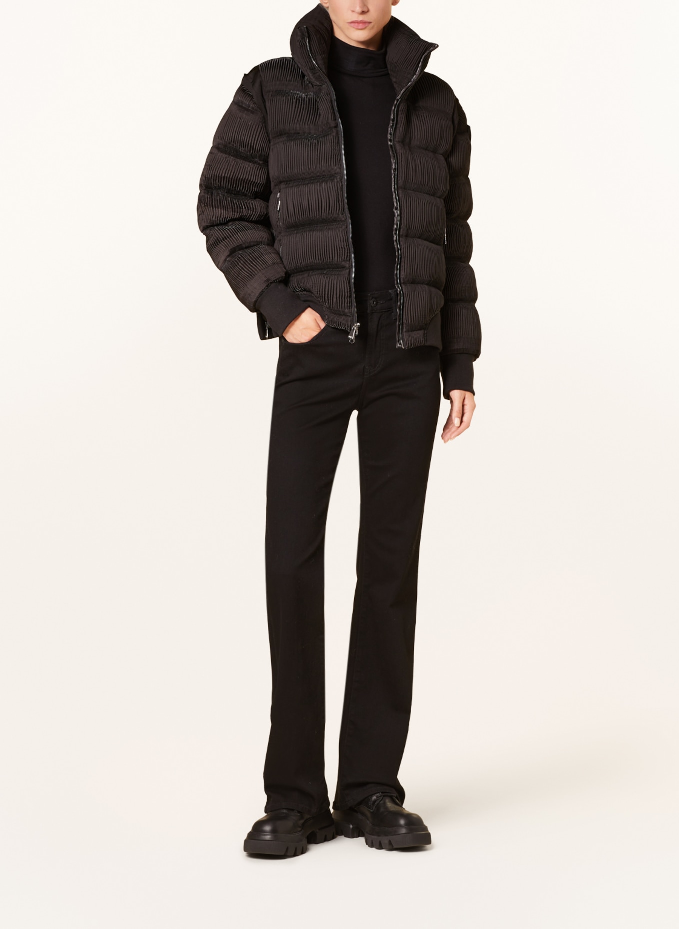 Blauer Down jacket with pleats, Color: BLACK (Image 2)