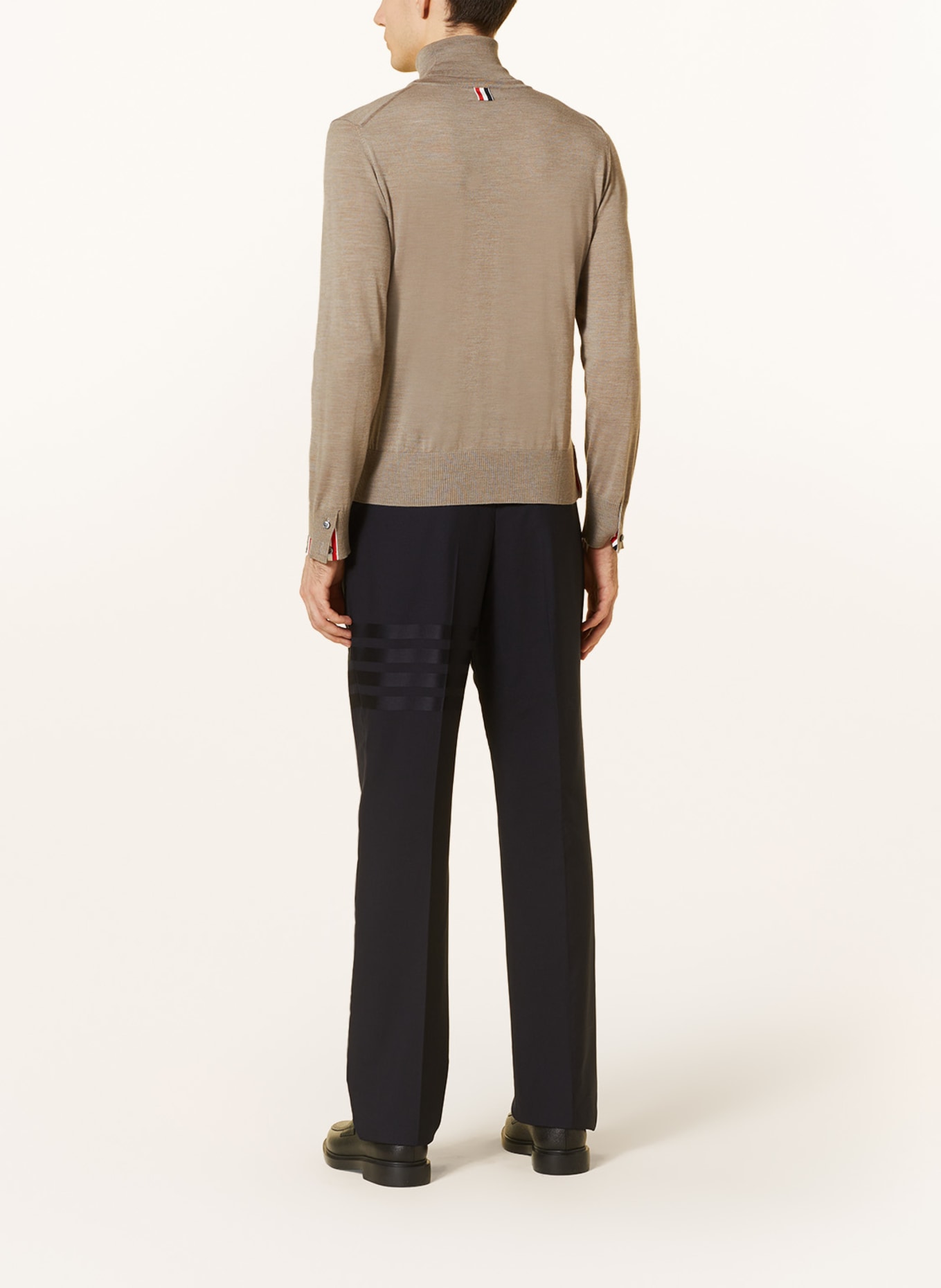 THOM BROWNE. Turtleneck sweater in merino wool, Color: LIGHT BROWN (Image 3)