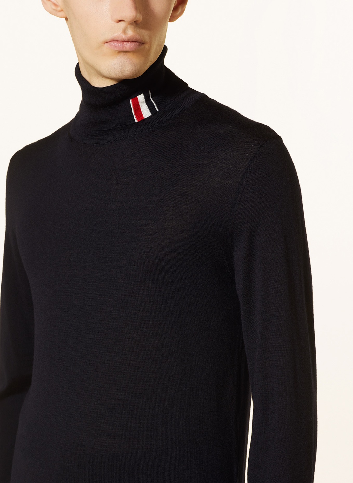 THOM BROWNE. Turtleneck sweater in merino wool, Color: DARK BLUE (Image 4)