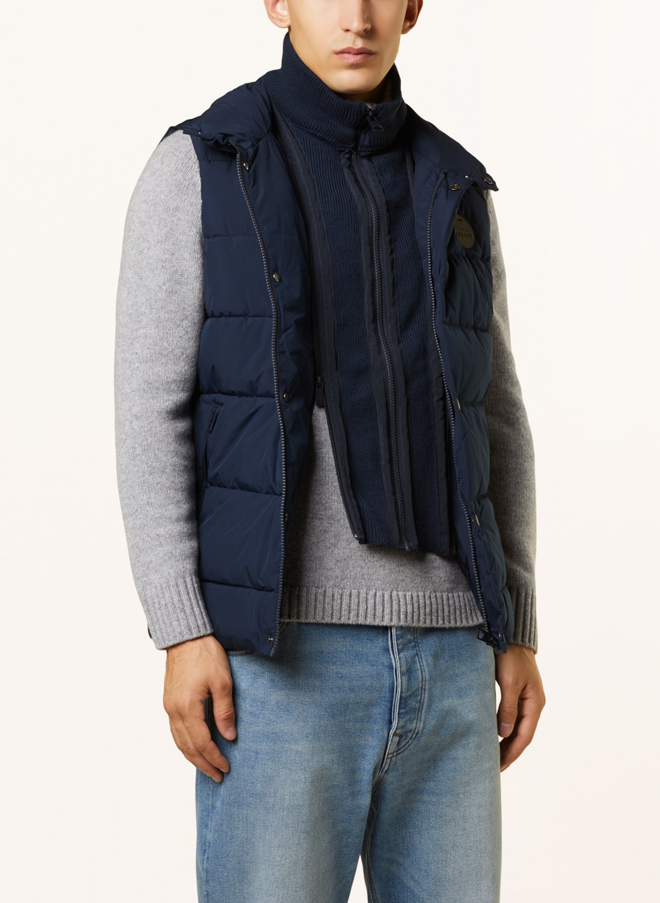 FYNCH-HATTON Quilted vest with SORONA®AURA insulation, Color: DARK BLUE (Image 5)