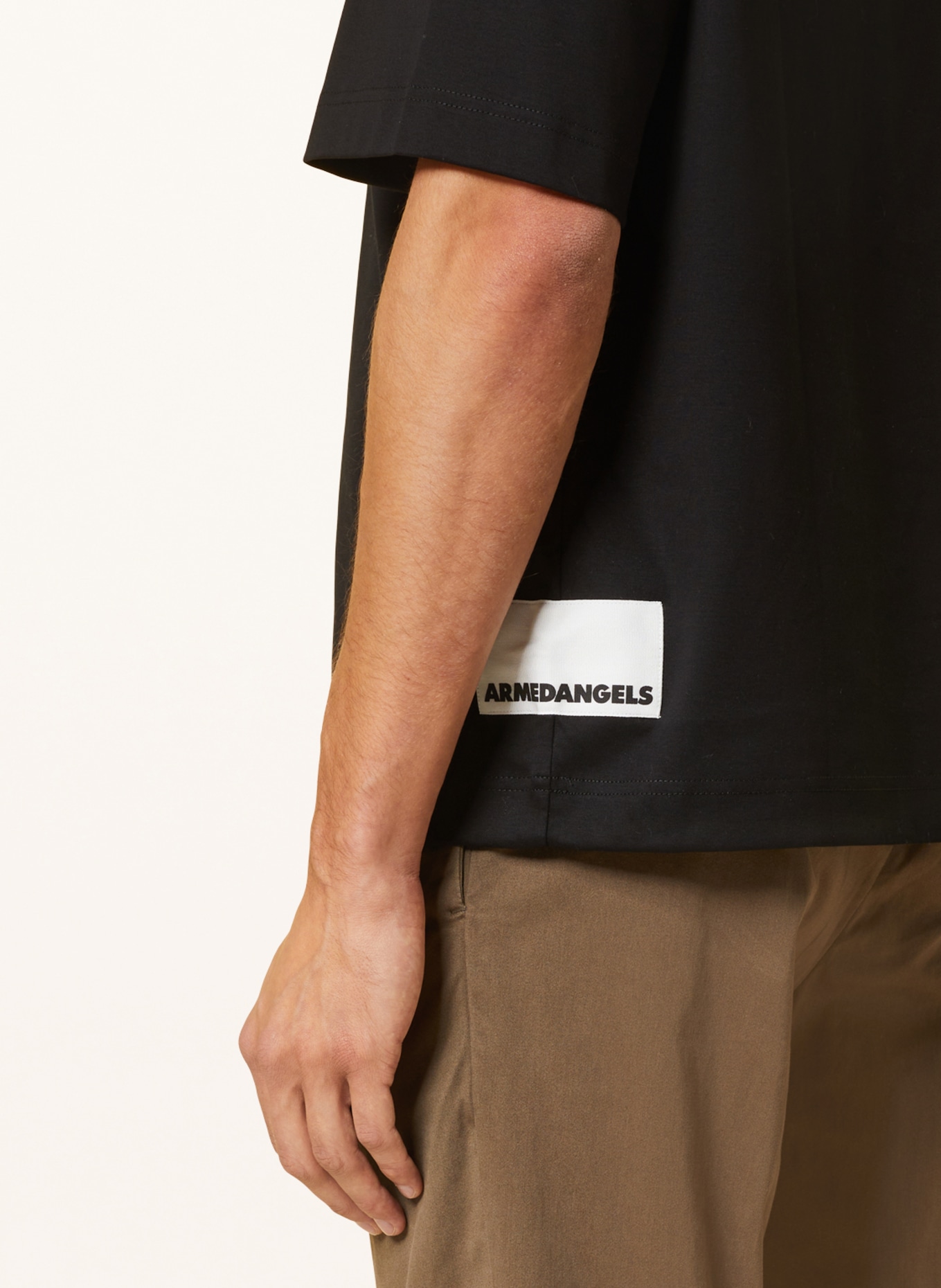ARMEDANGELS T-Shirt VARAAS, Farbe: SCHWARZ (Bild 4)