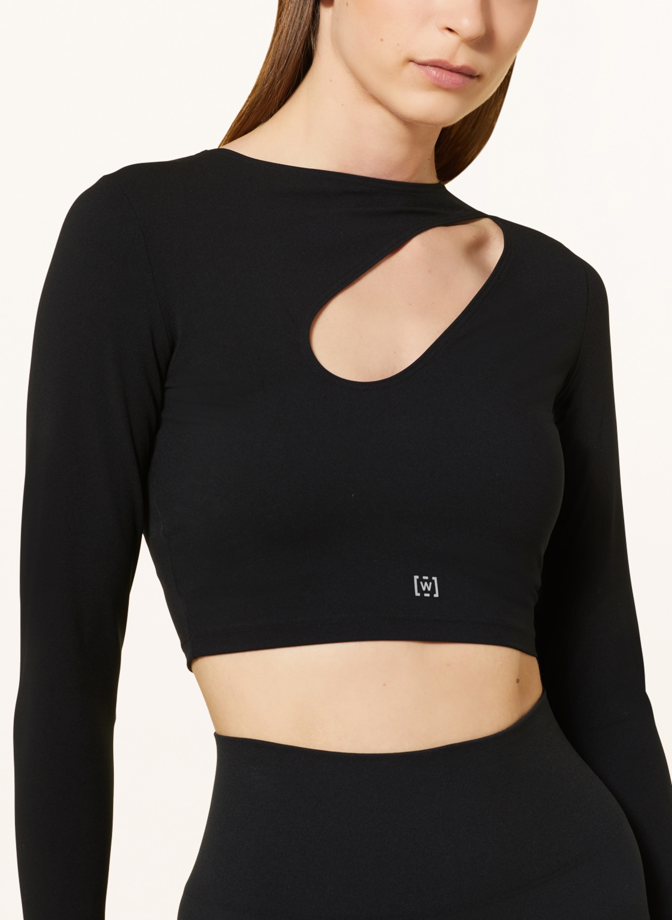 Wolford Cropped long sleeve shirt with cut-out, Color: BLACK (Image 4)