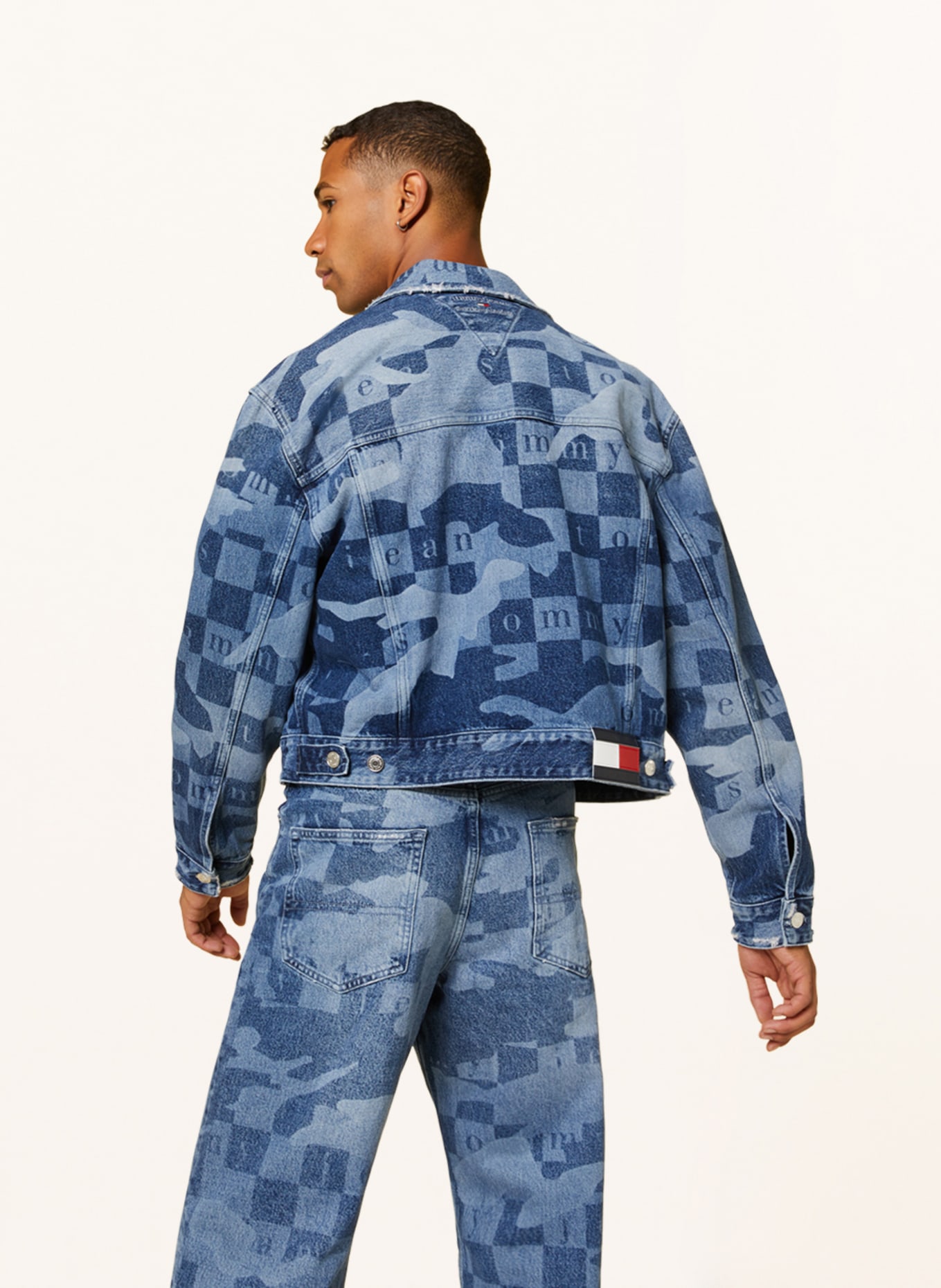 Tommy jeans camo jacket shop