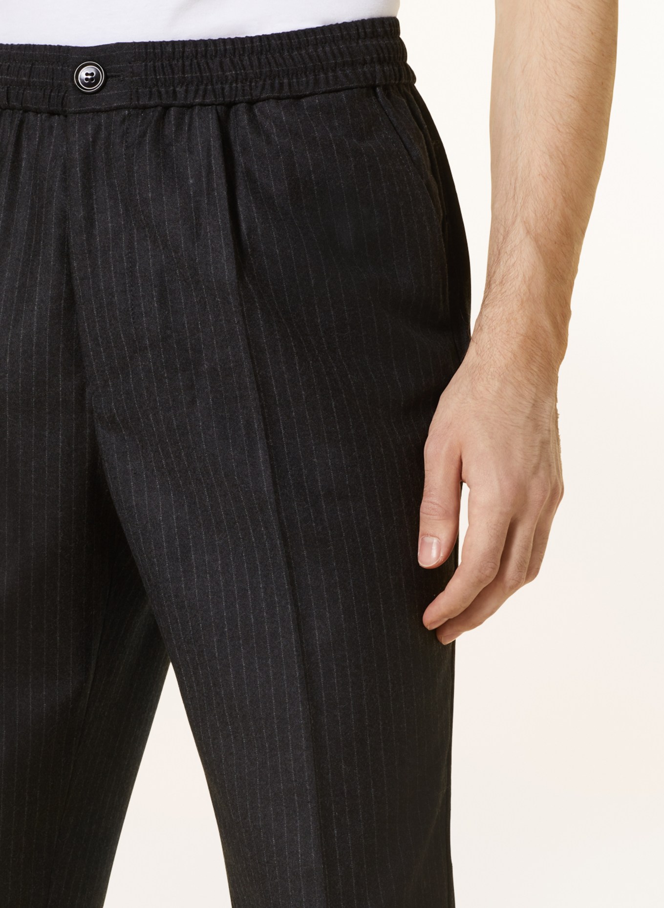 AMI PARIS Spodnie garniturowe slim fit, Kolor: 552 HEATHER GREY/IVORY (Obrazek 5)