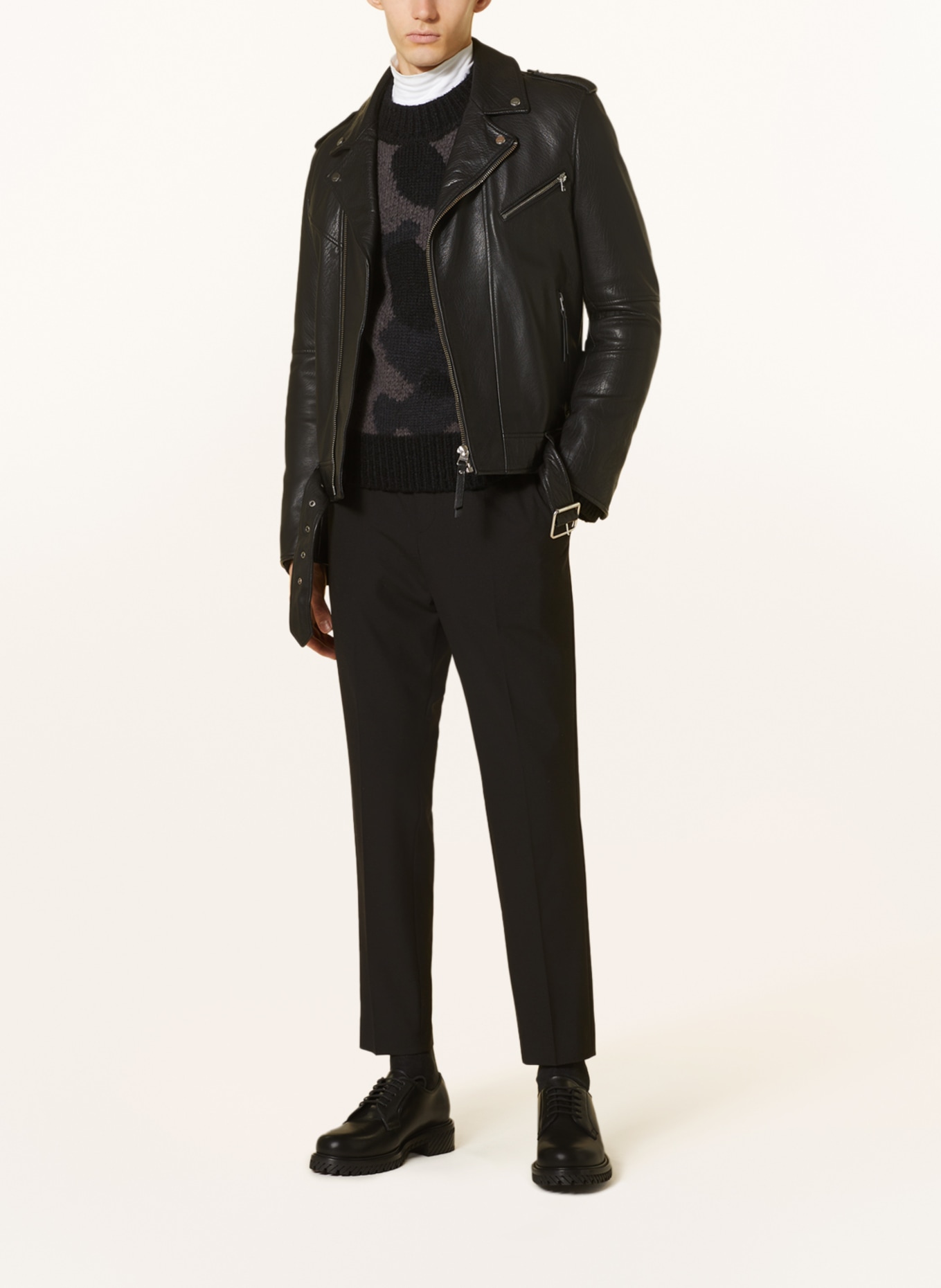 HUGO Spodnie HOWARD w stylu sportowym extra slim fit, Kolor: 001 BLACK (Obrazek 2)