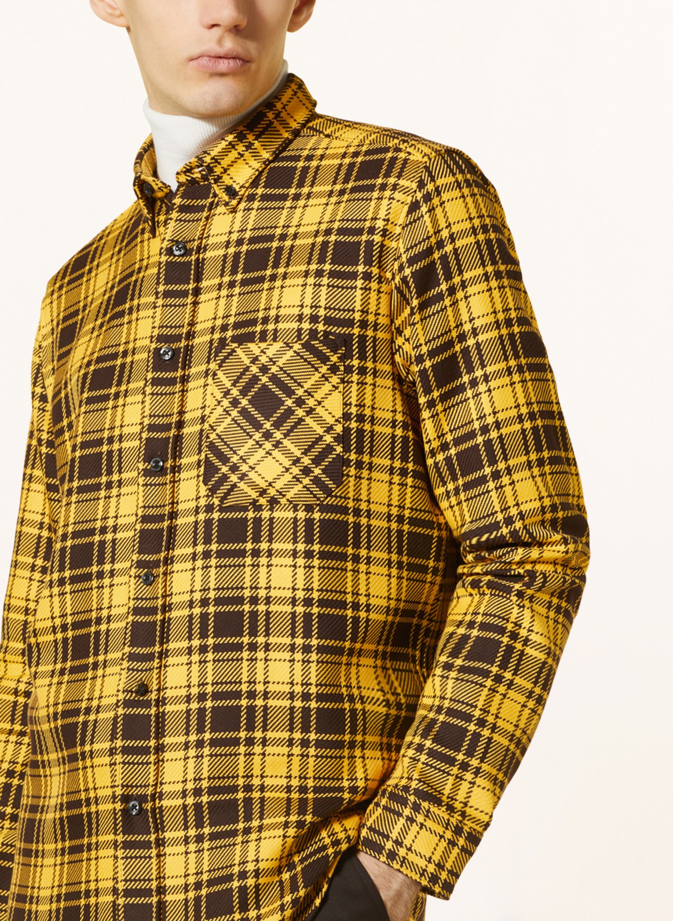 HUGO Shirt ERMANN straight fit, Color: DARK YELLOW/ BLACK (Image 4)