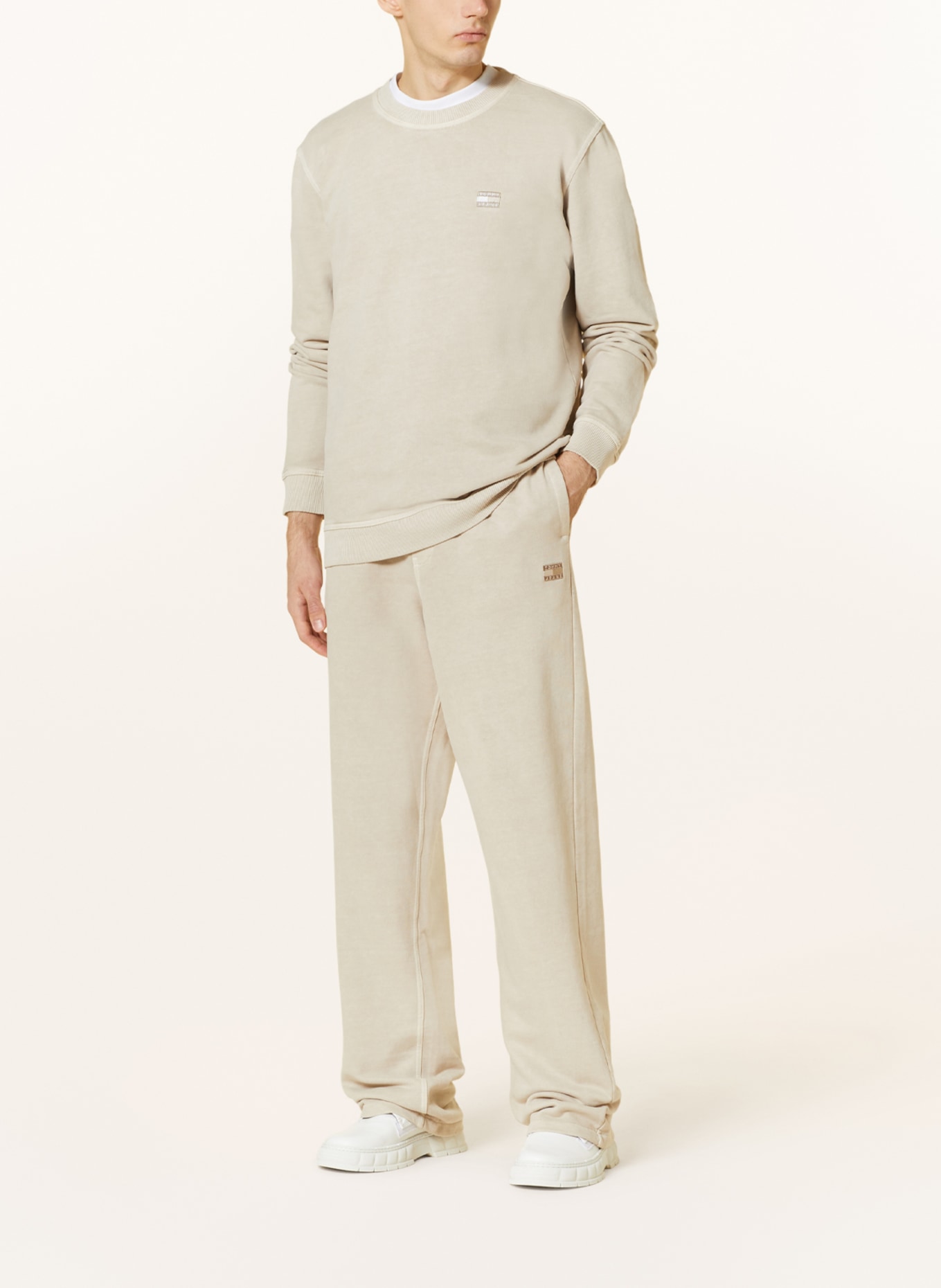 TOMMY JEANS Spodnie dresowe AIDEN, Kolor: KREMOWY (Obrazek 2)