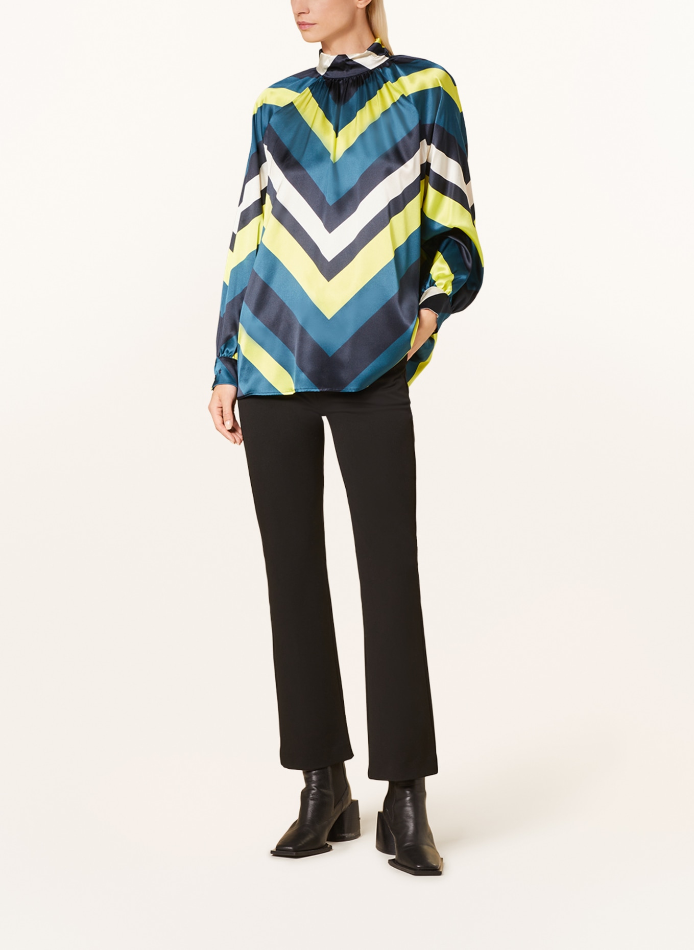 van Laack Satin blouse ILKEN made of silk, Color: TEAL/ NEON GREEN/ WHITE (Image 2)