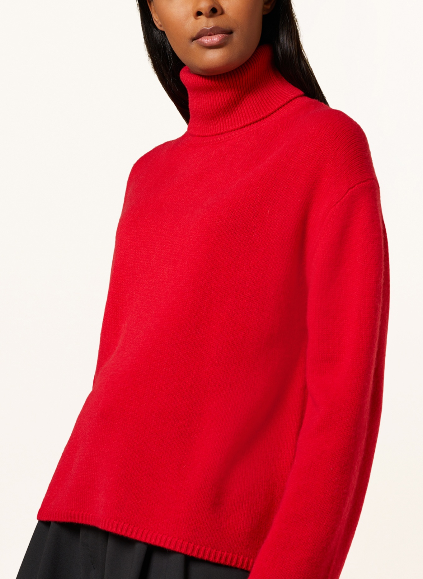 MRS & HUGS Turtleneck sweater in cashmere, Color: RED (Image 4)