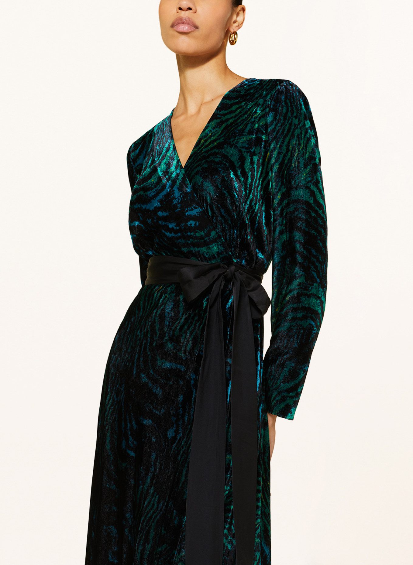 DIANE VON FURSTENBERG Wrap dress JARETH in velvet, Color: TEAL/ BLACK/ BLUE (Image 4)